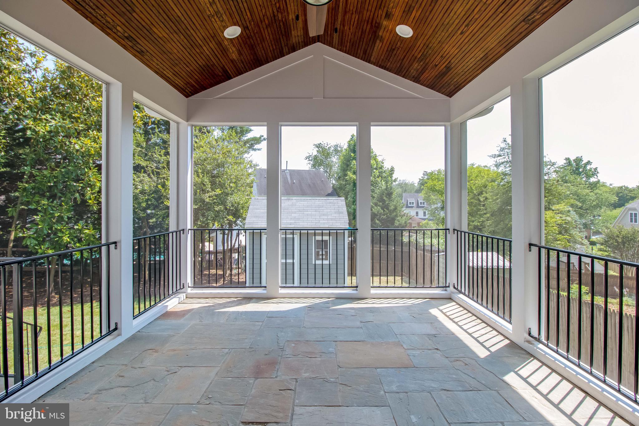 HILLMEAD - Residential