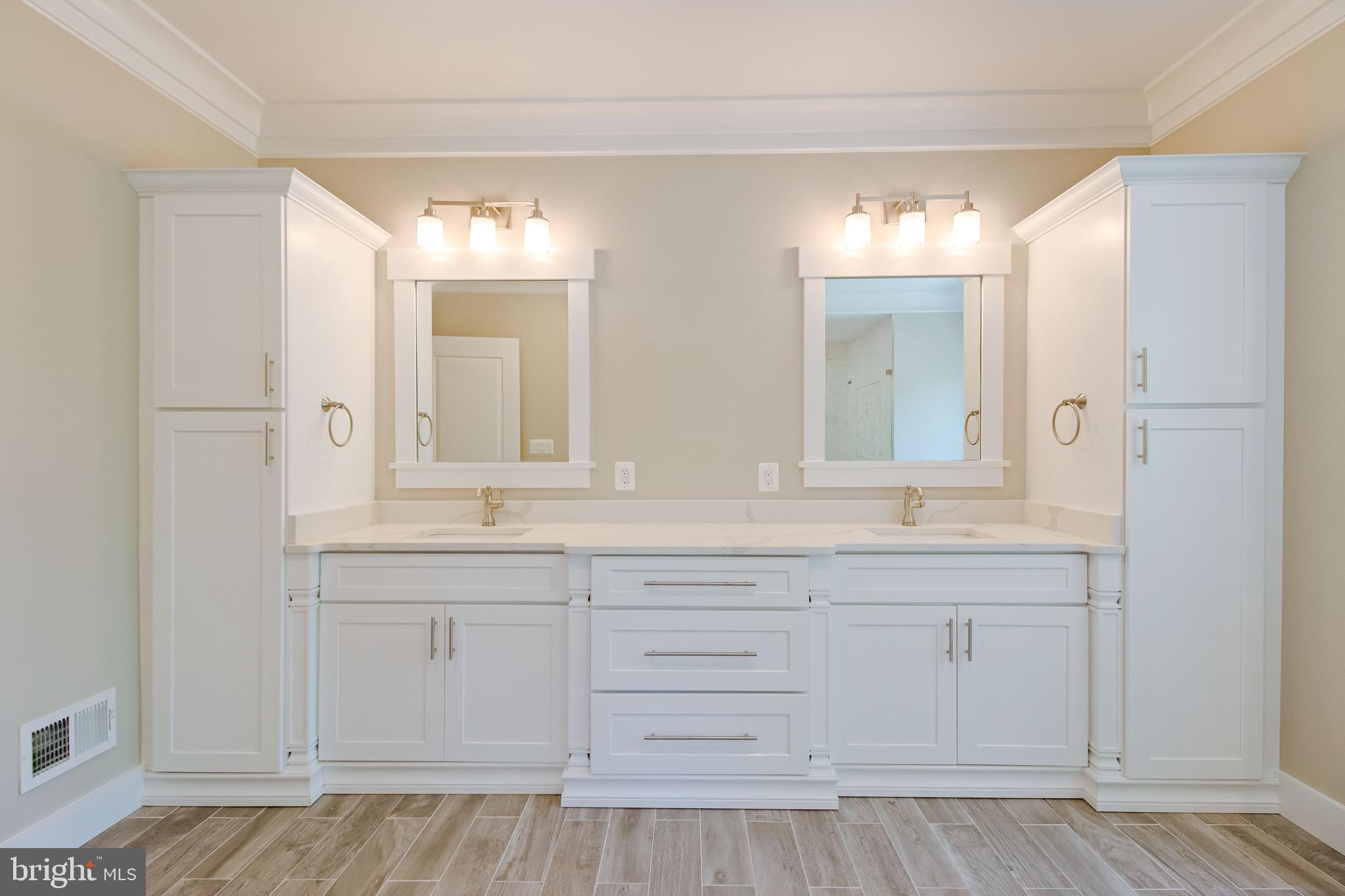 HILLMEAD - Residential