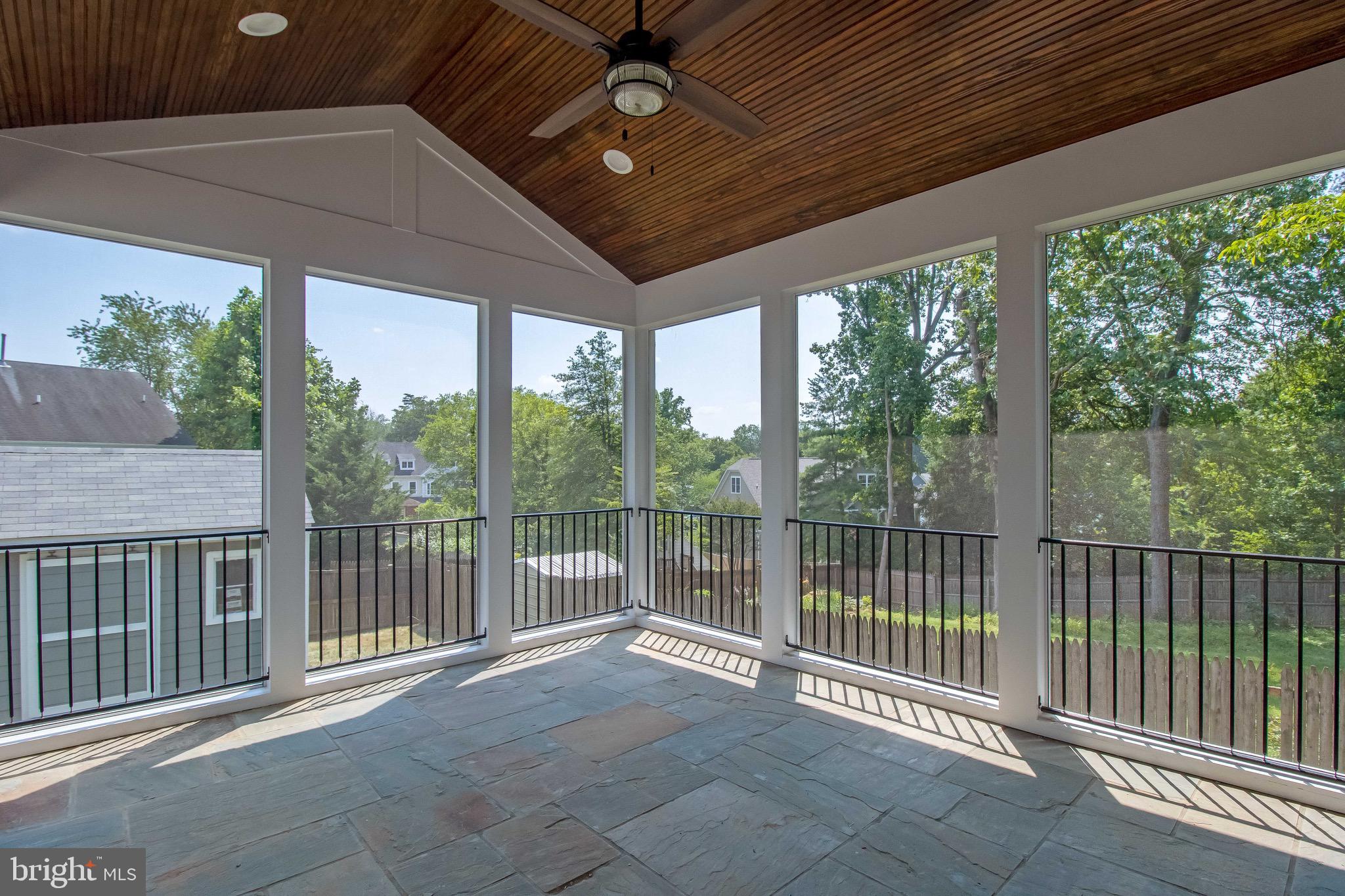 HILLMEAD - Residential