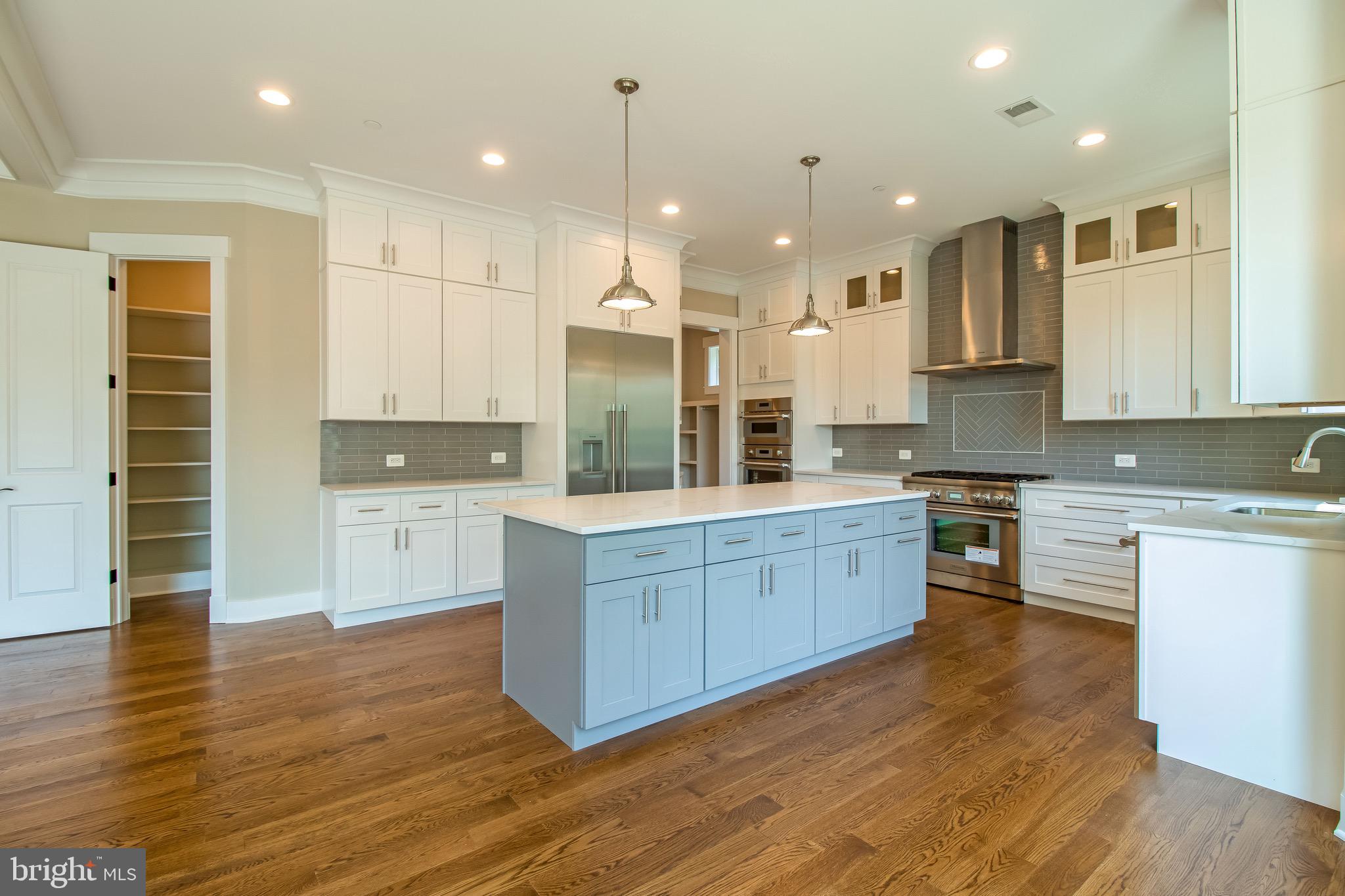 HILLMEAD - Residential