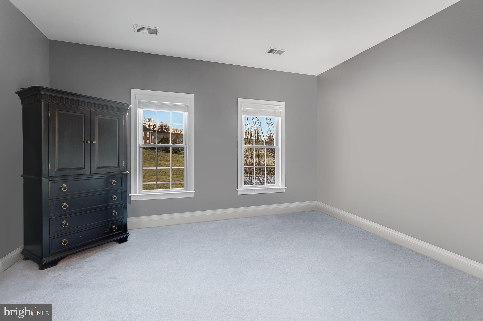 STONELEIGH - Residential