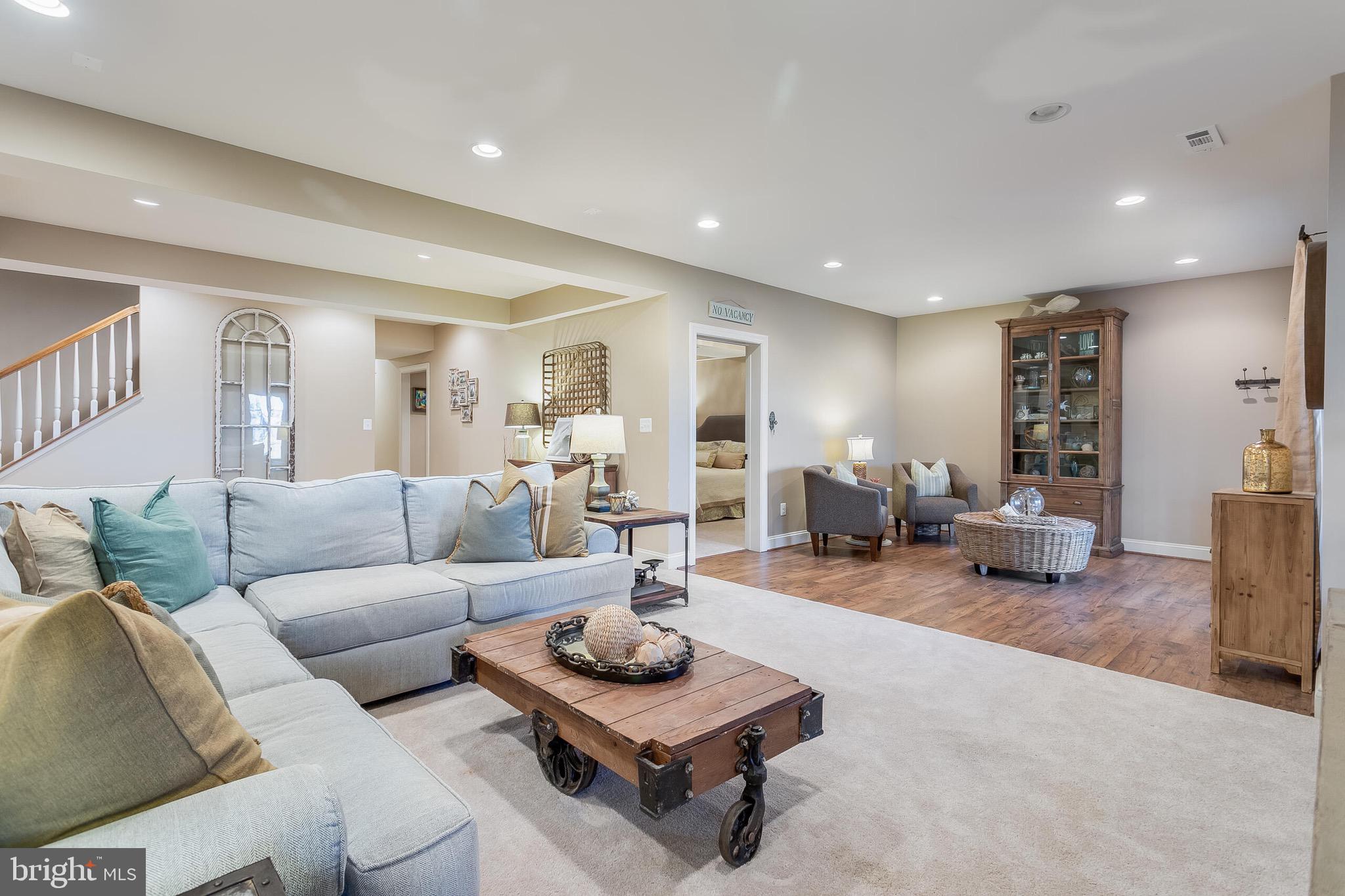 STONELEIGH - Residential