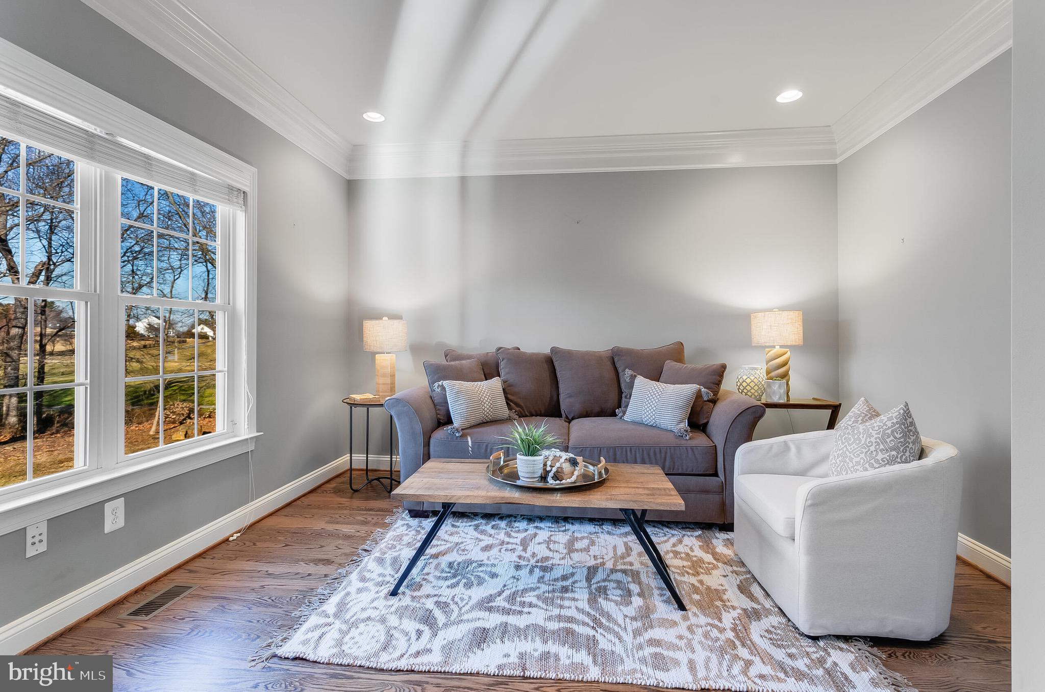 STONELEIGH - Residential