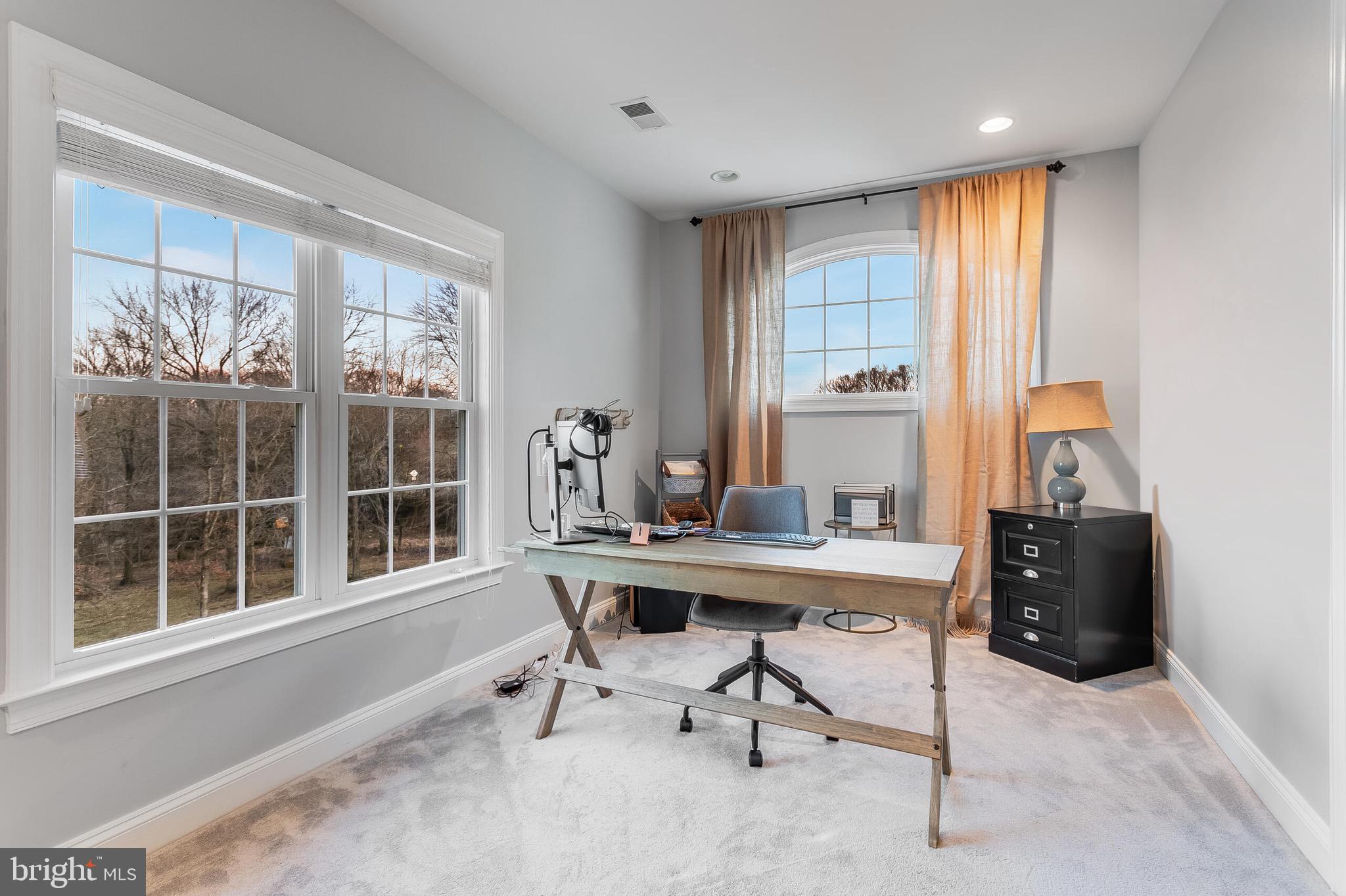 STONELEIGH - Residential