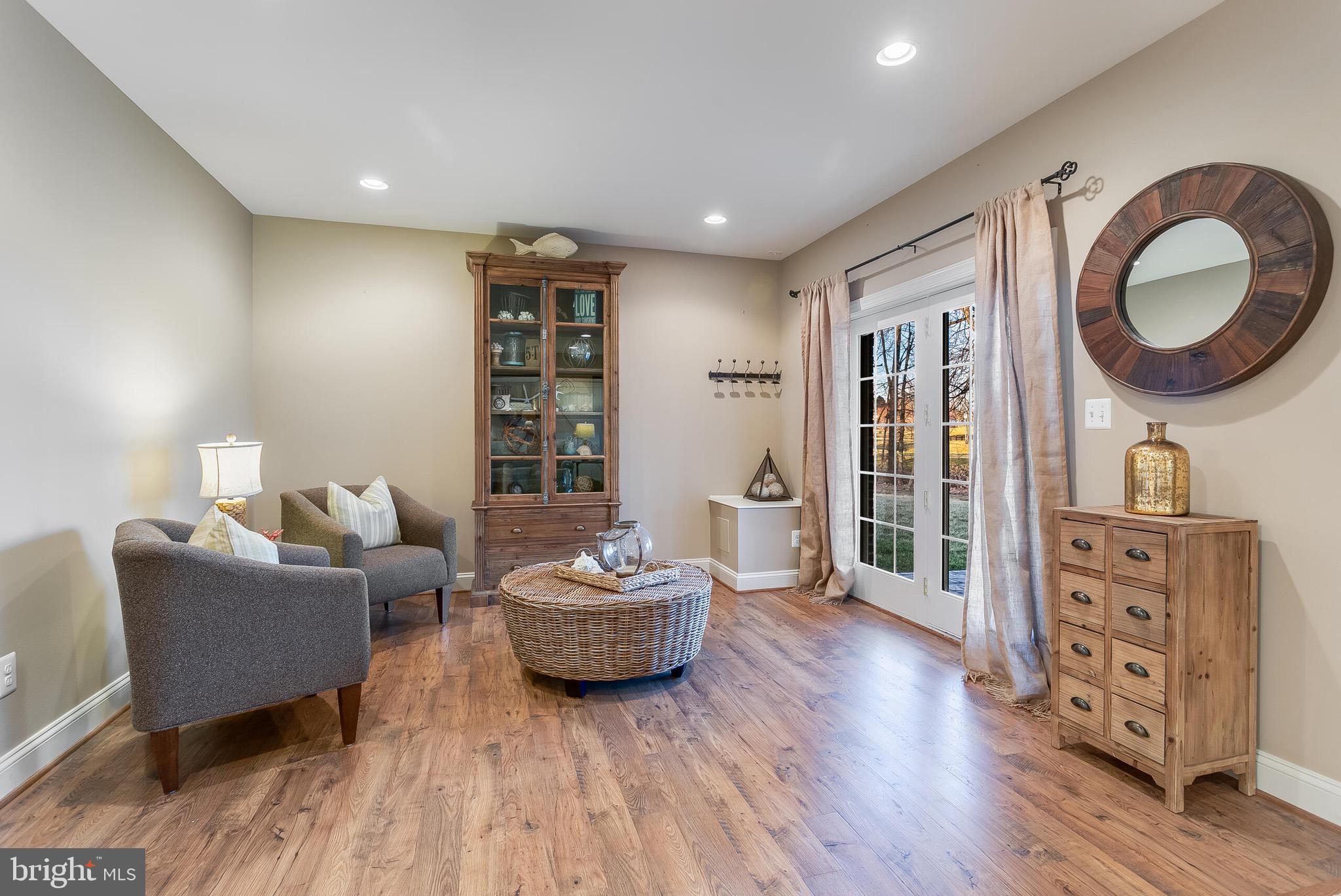 STONELEIGH - Residential