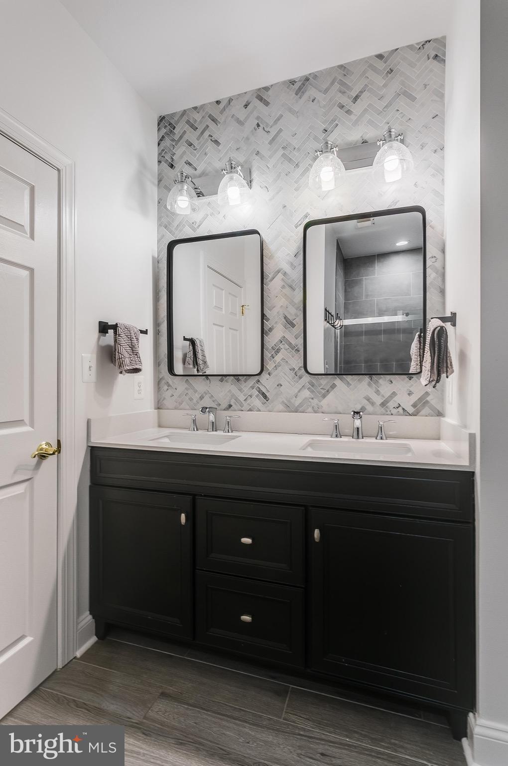 STONELEIGH - Residential