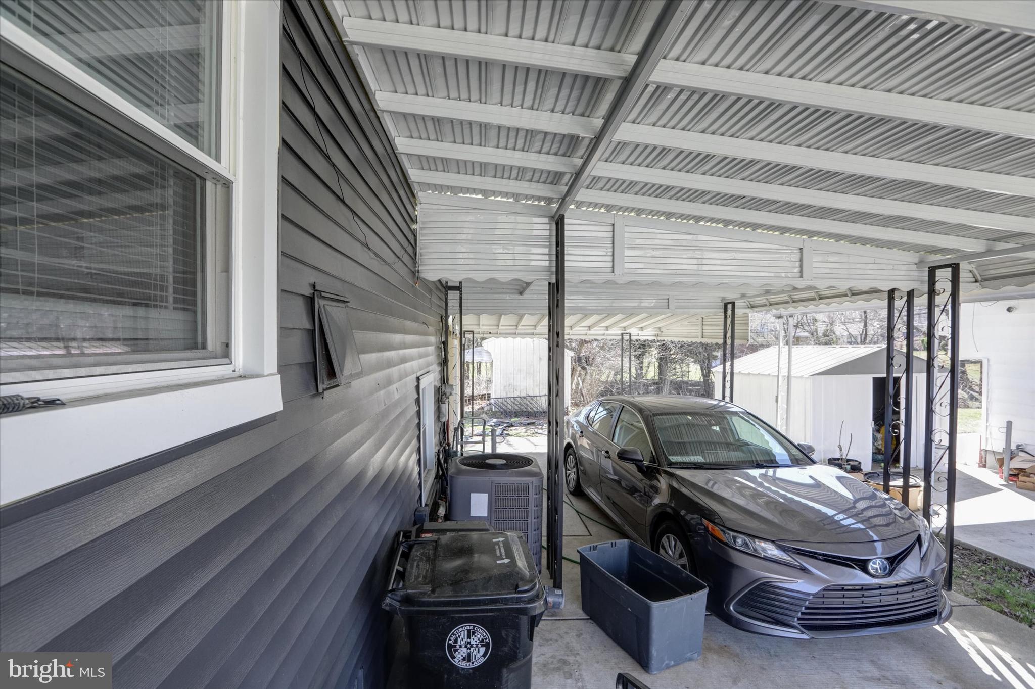 LYNNE ACRES - Residential