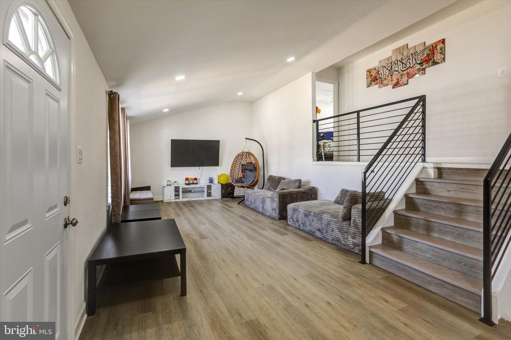 LYNNE ACRES - Residential