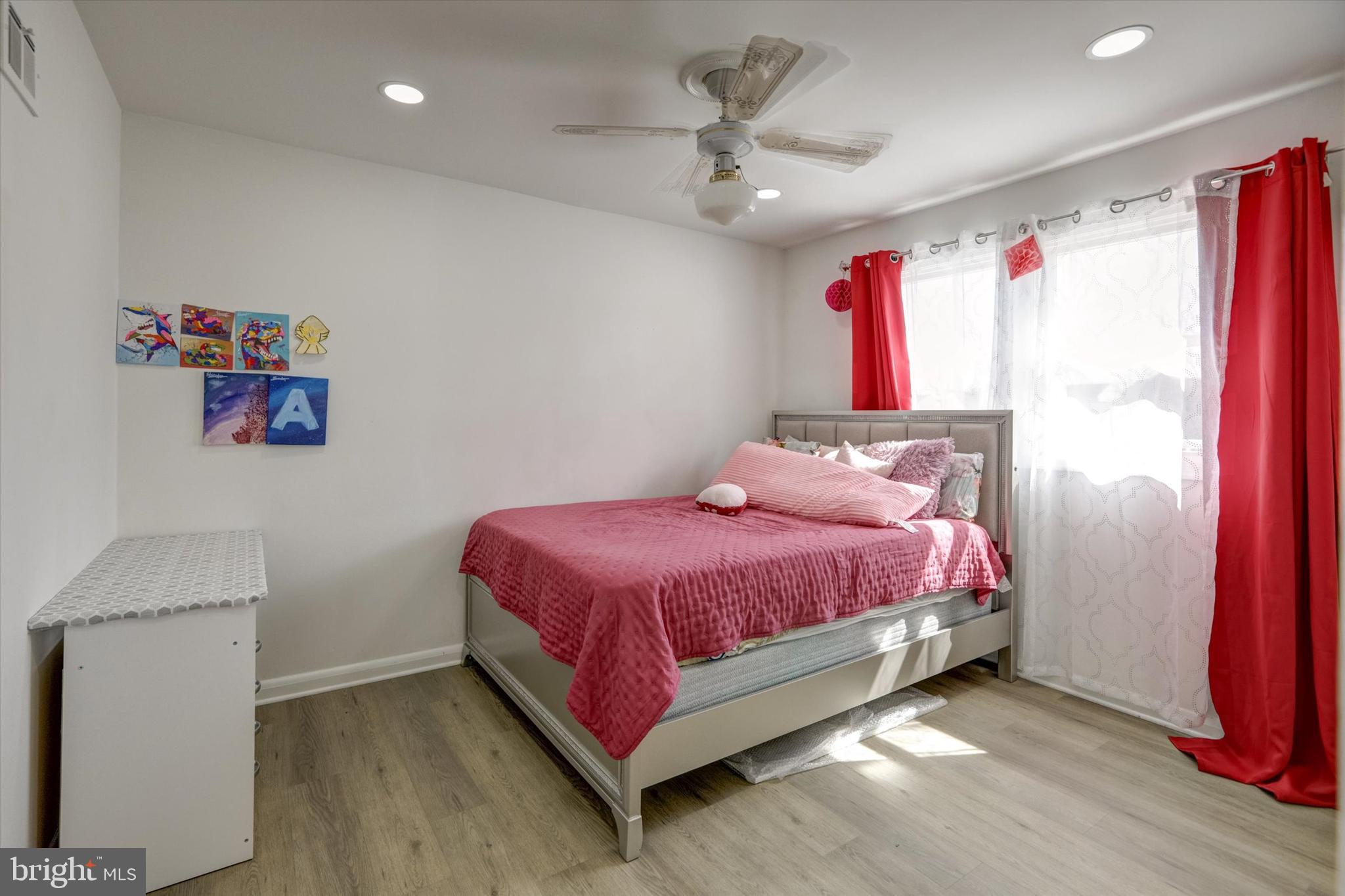 LYNNE ACRES - Residential