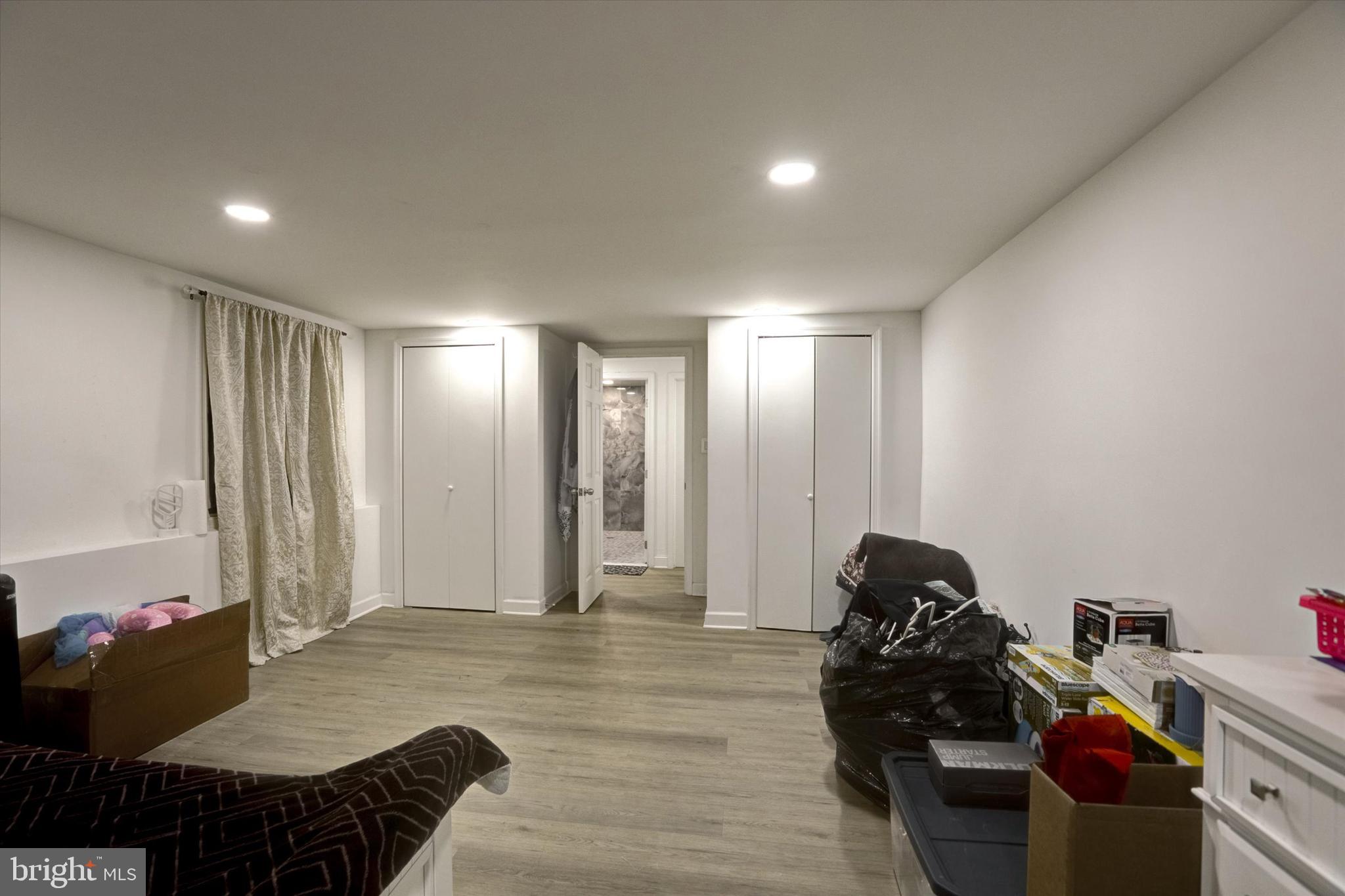 LYNNE ACRES - Residential