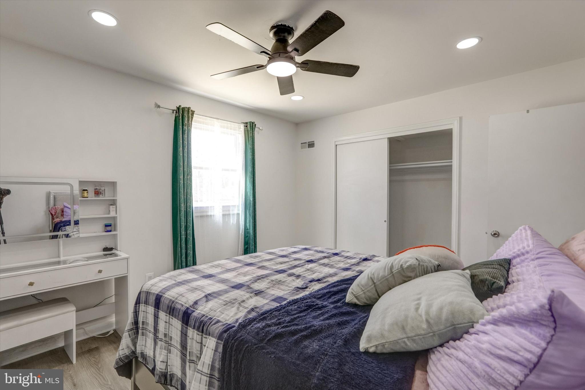 LYNNE ACRES - Residential