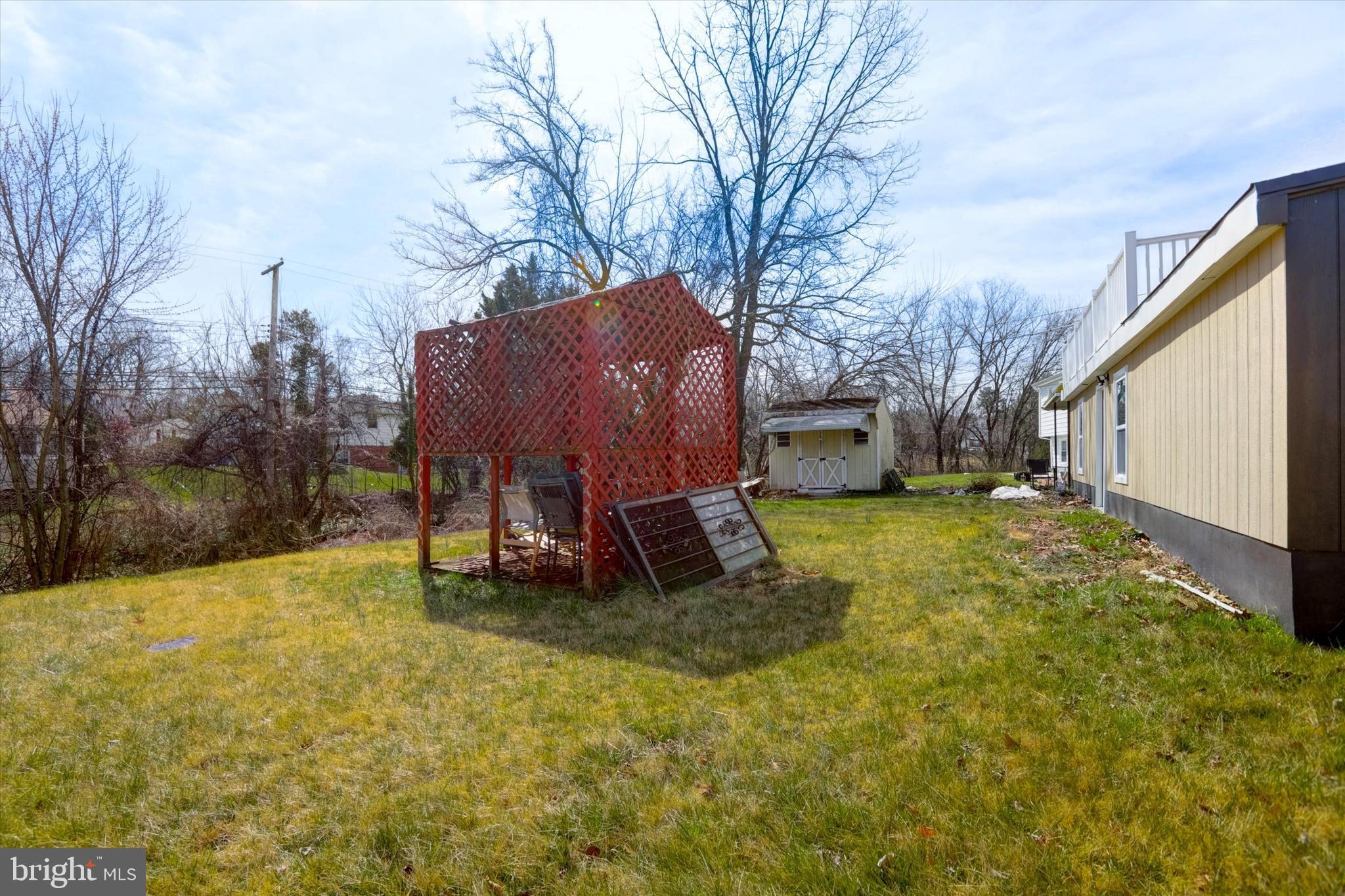 LYNNE ACRES - Residential