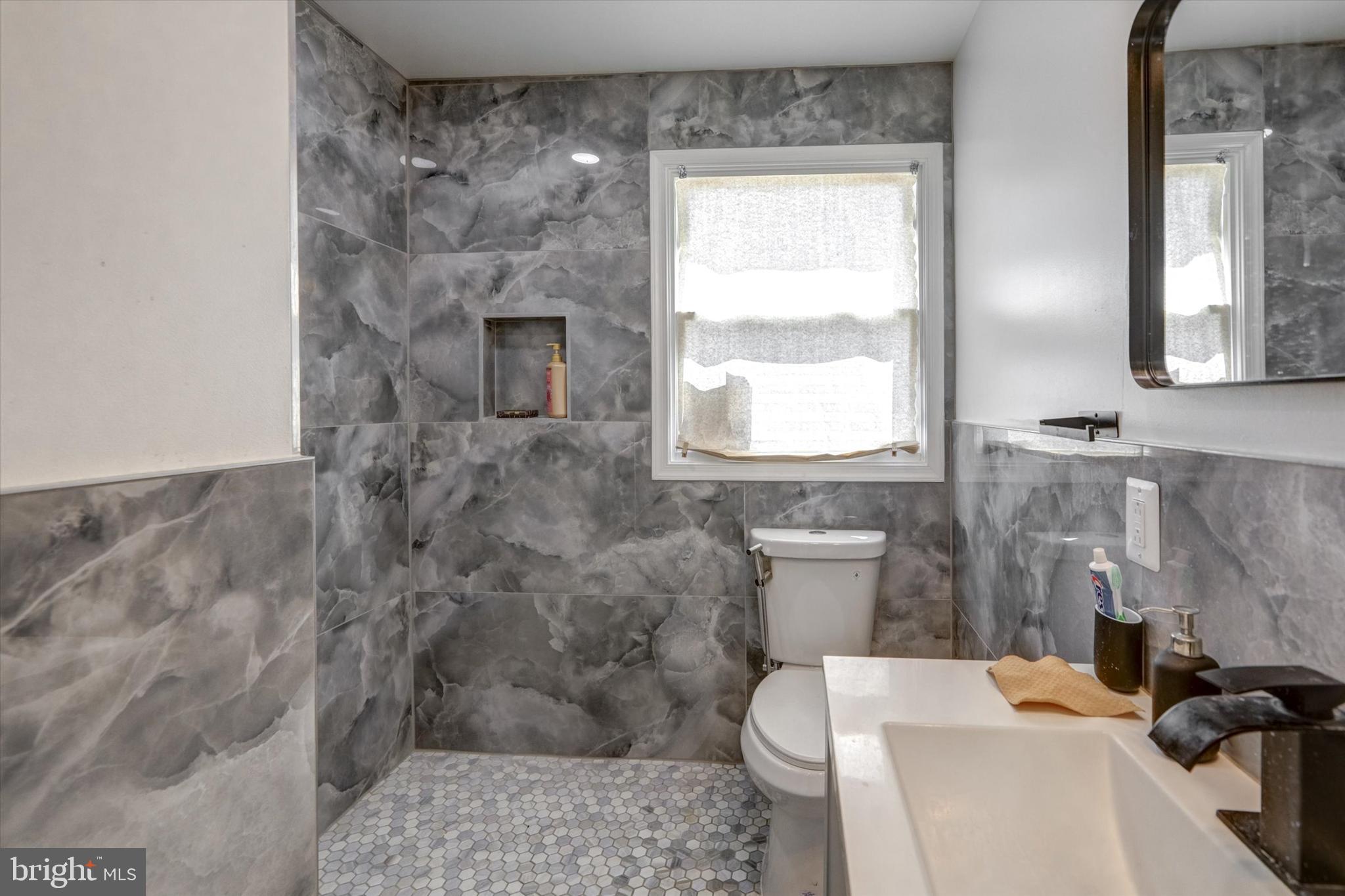 LYNNE ACRES - Residential