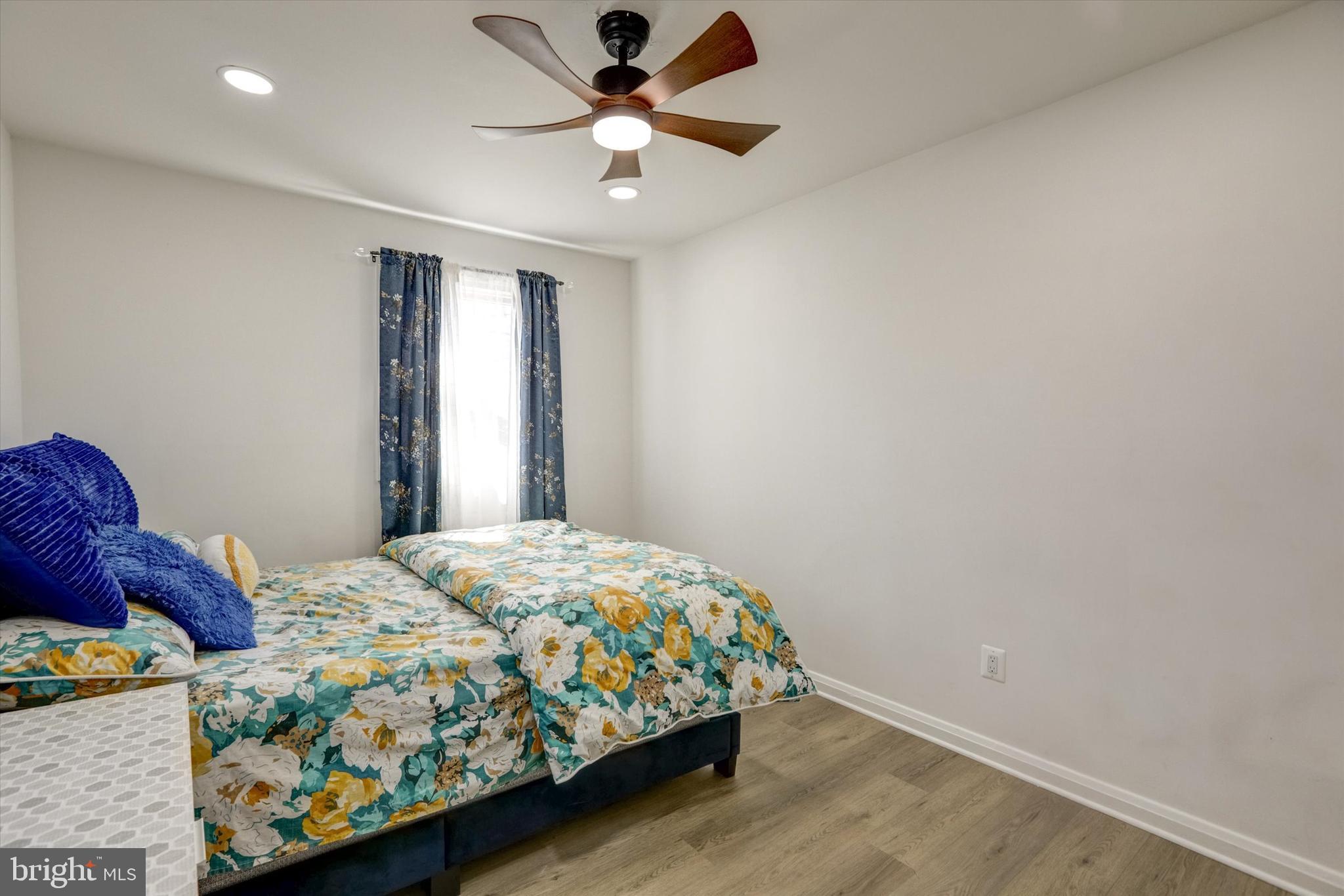 LYNNE ACRES - Residential