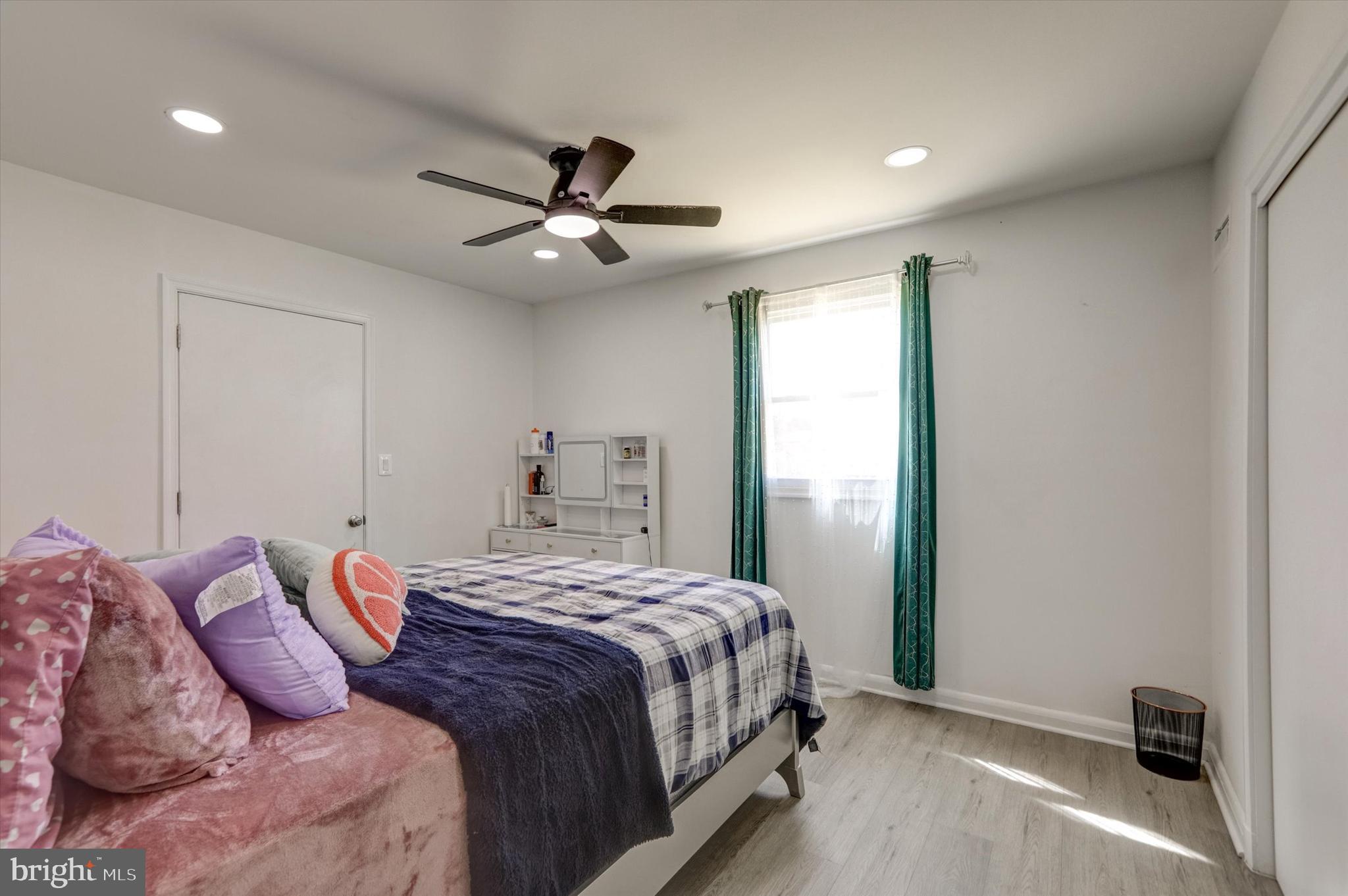 LYNNE ACRES - Residential