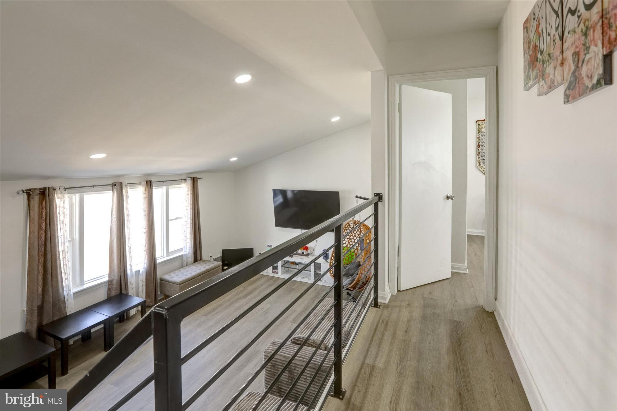 LYNNE ACRES - Residential