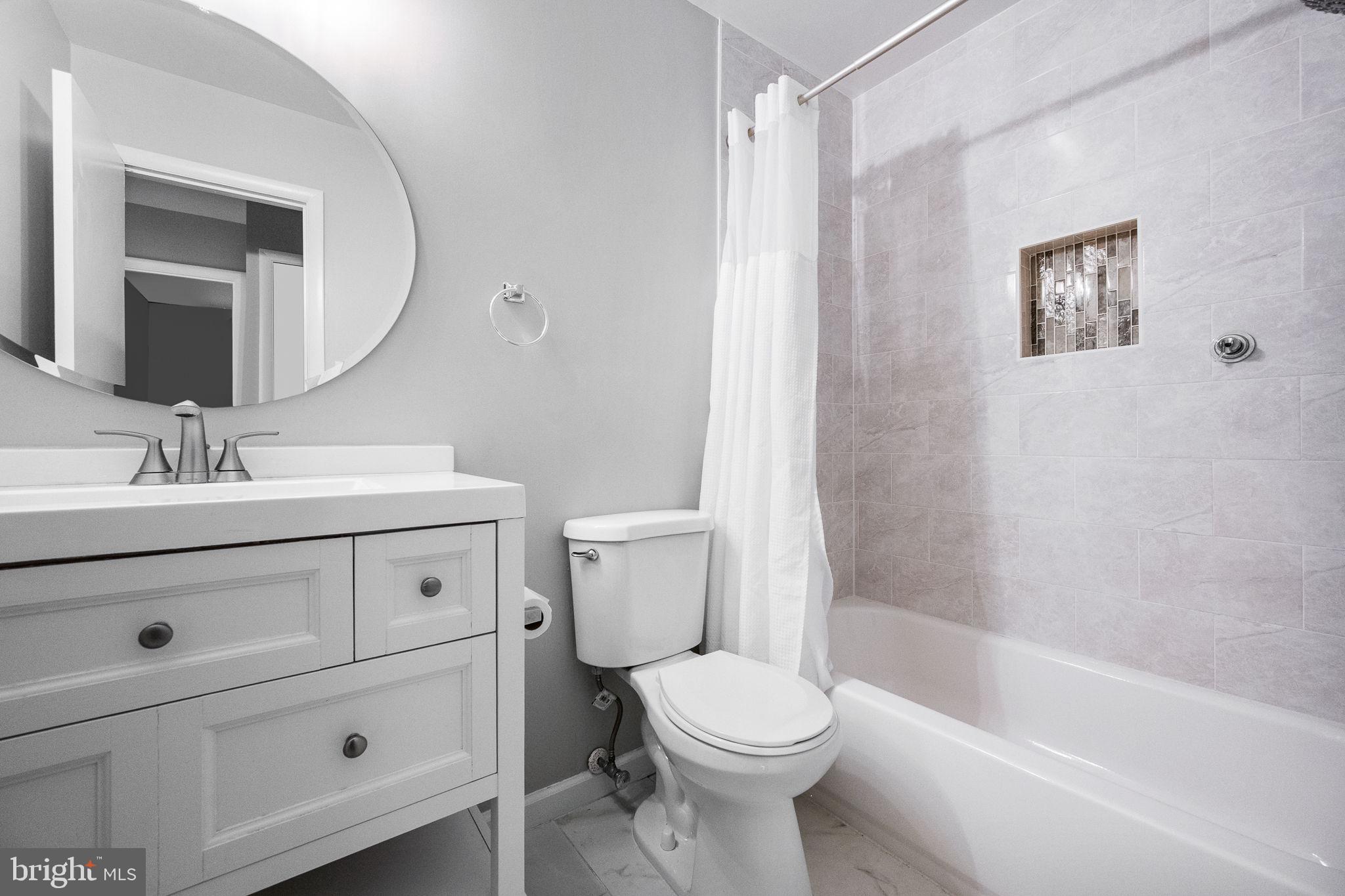 STONEWALL MANOR - Residential