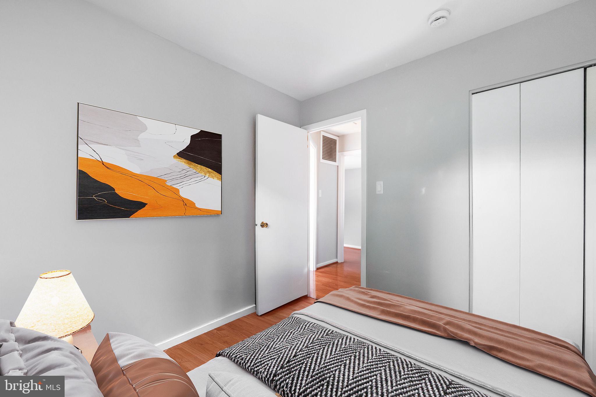 STONEWALL MANOR - Residential