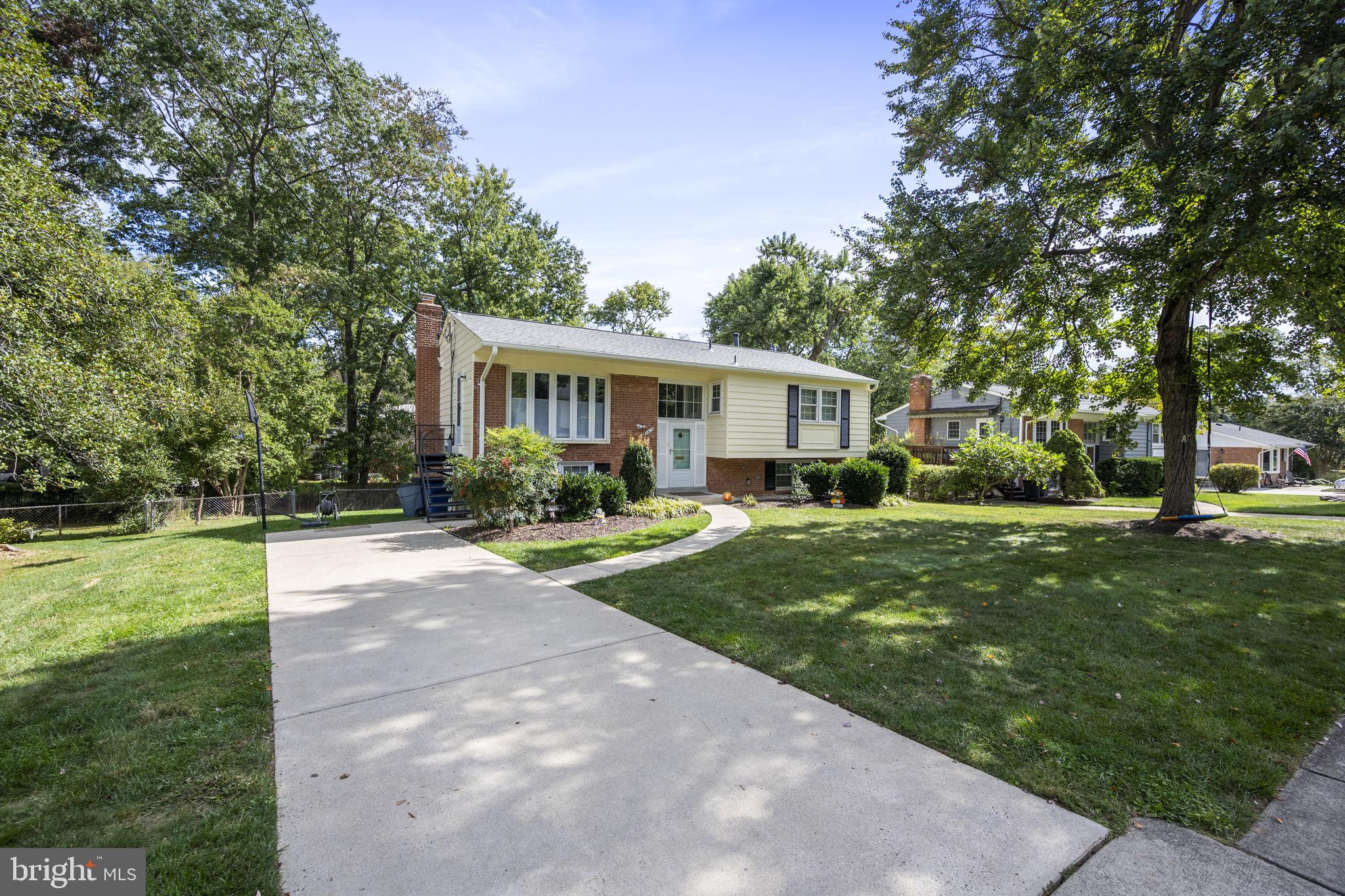 STONEWALL MANOR - Residential