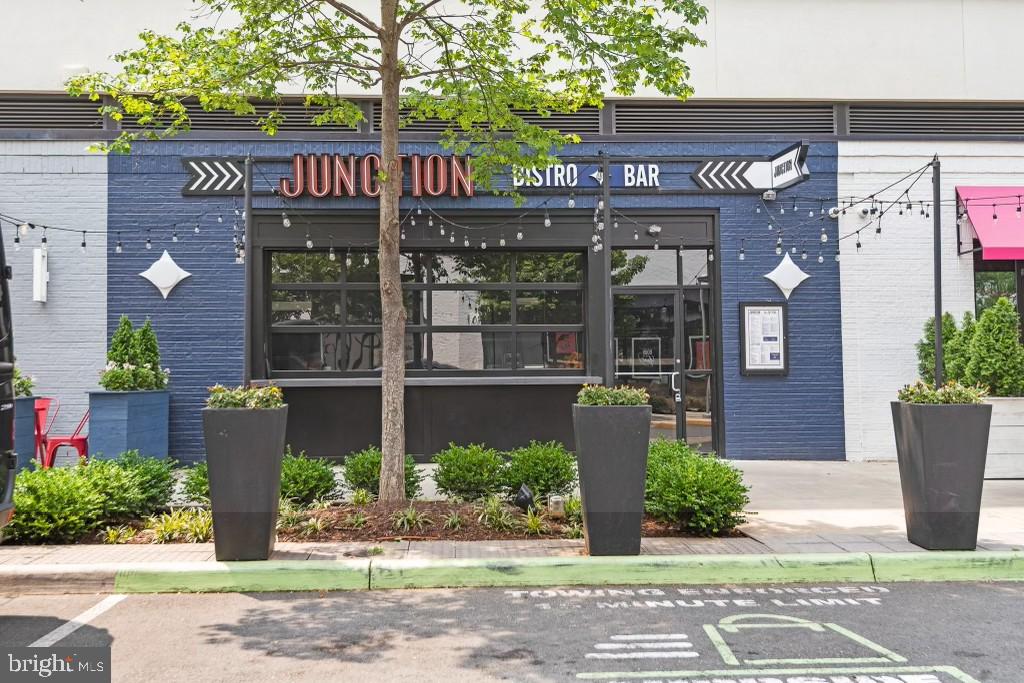 STONEWALL MANOR - Residential