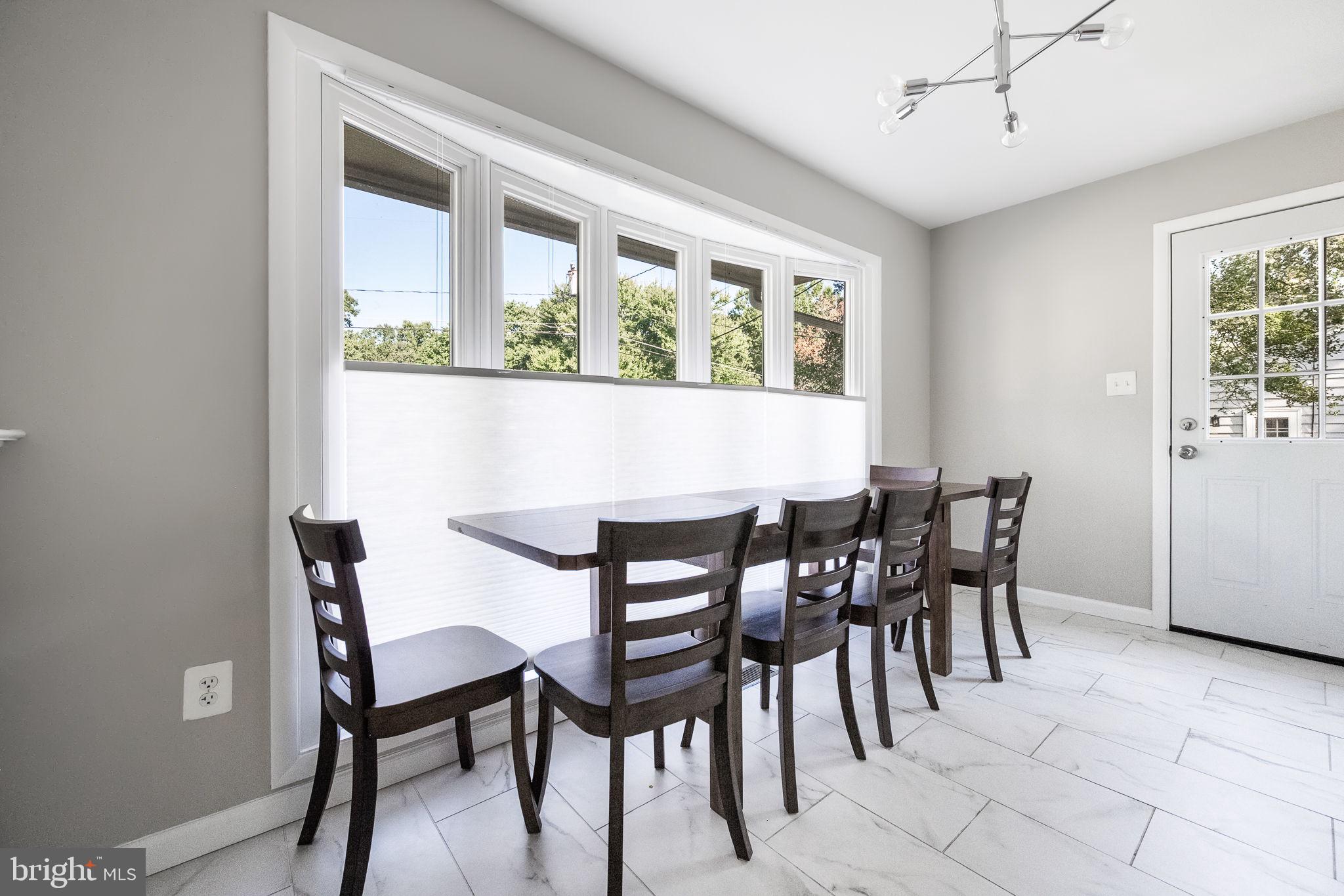 STONEWALL MANOR - Residential