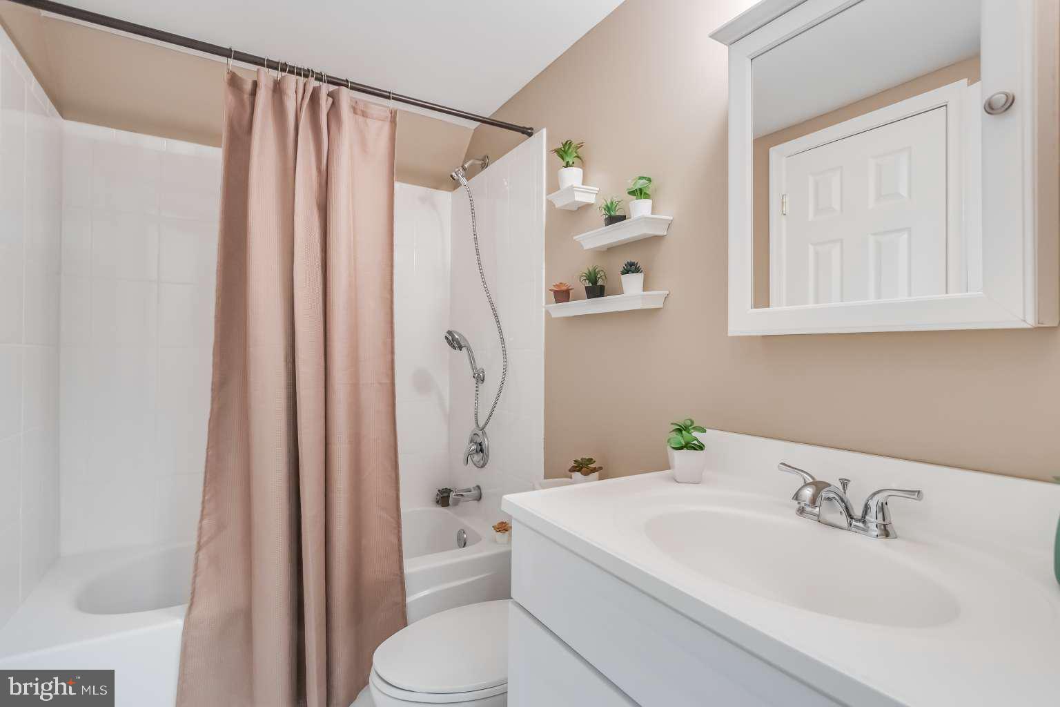 GOSHEN ESTATES - Residential