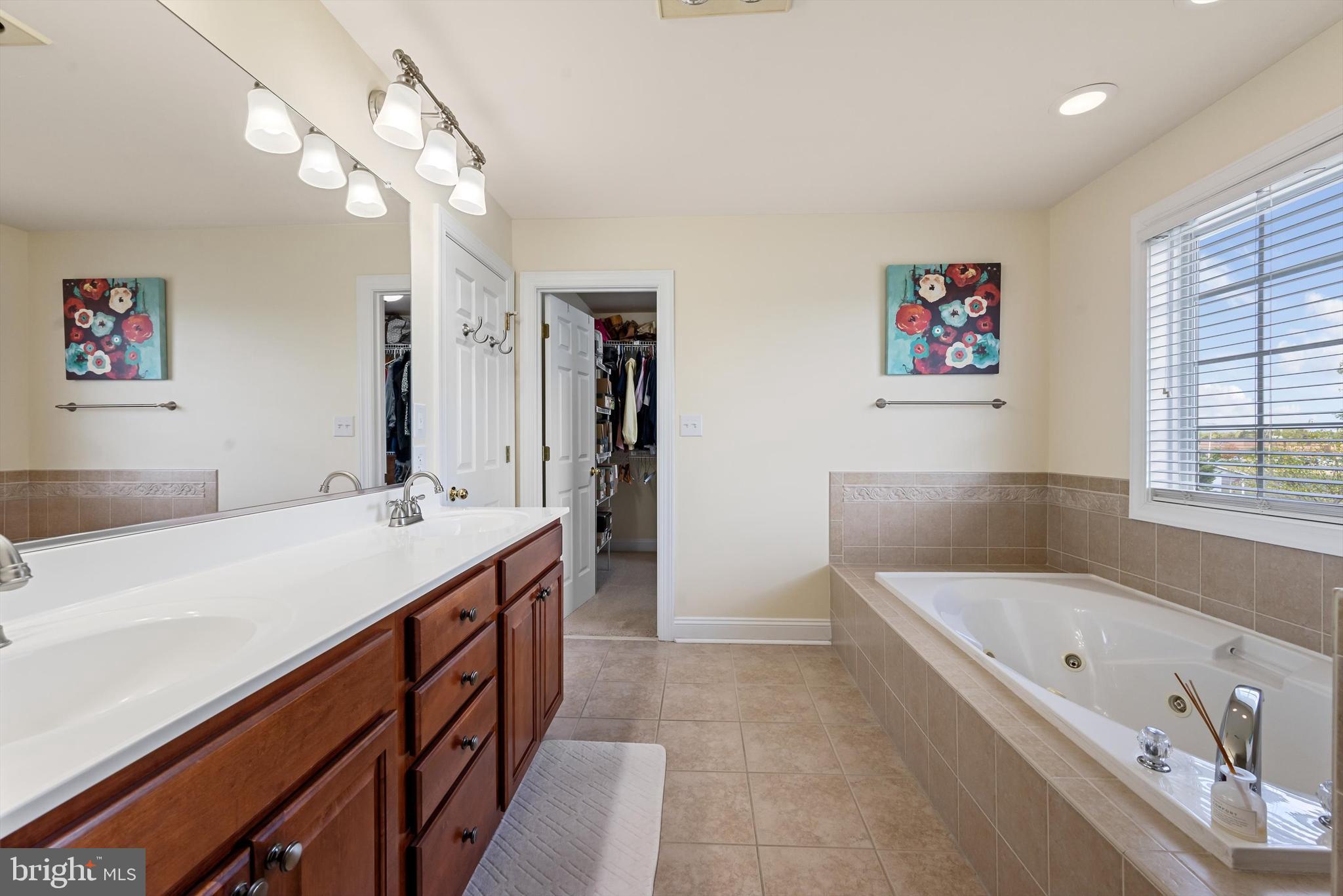 CANTER ESTATES - Residential