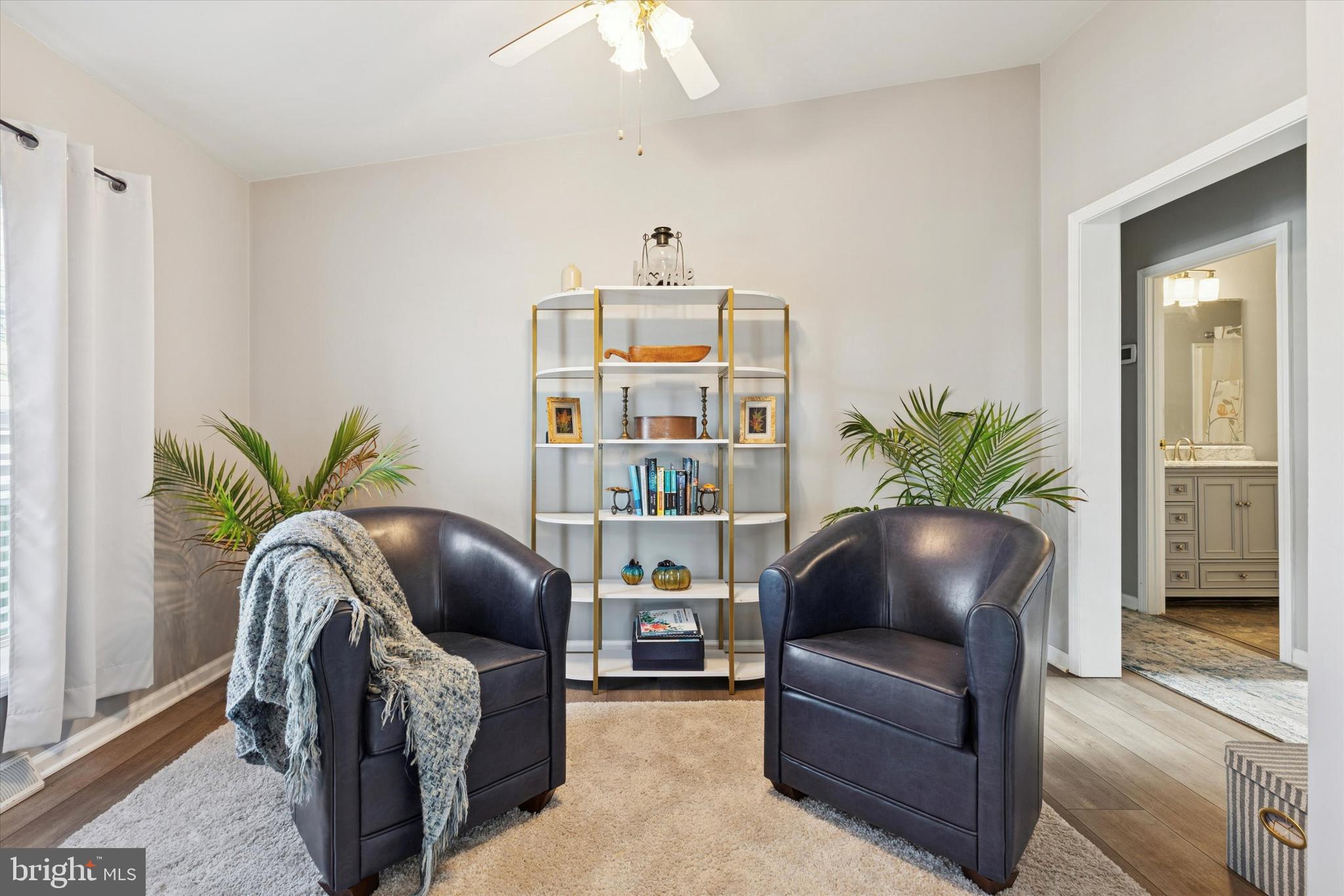 1077 SCENIC VIEW DRIVE