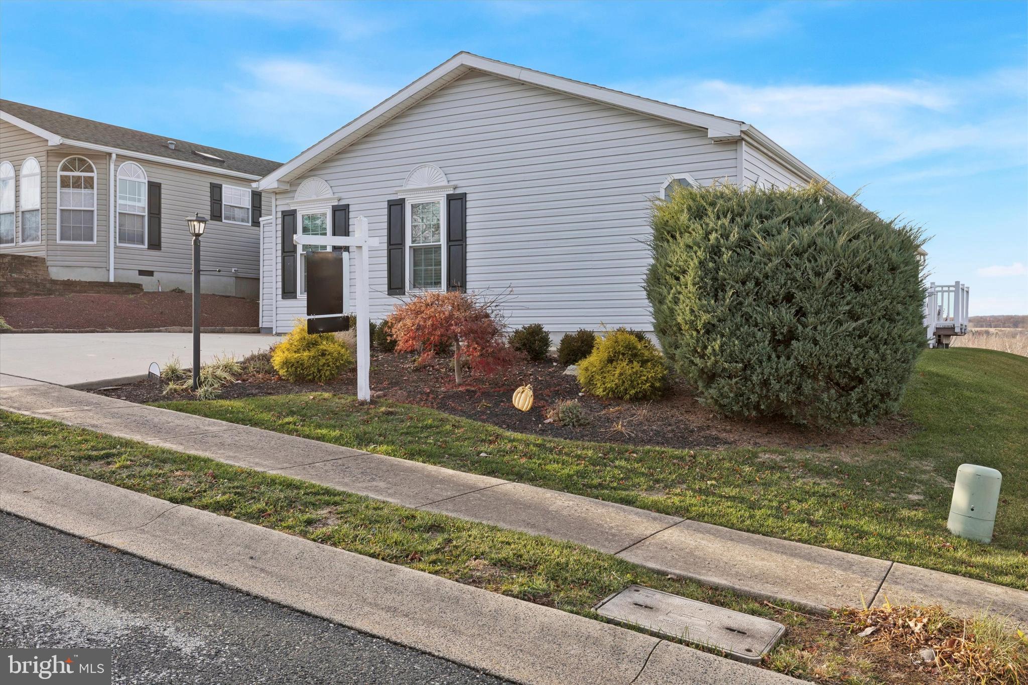 1077 SCENIC VIEW DRIVE