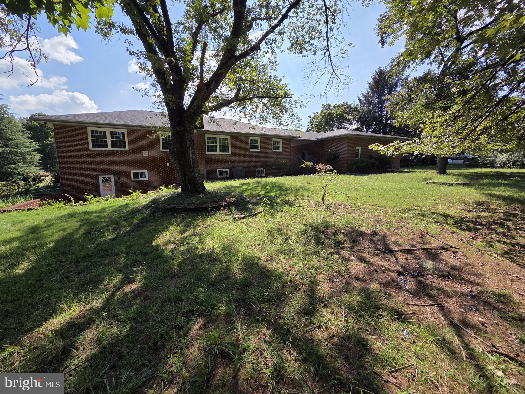 GRIFFITH LANDING - Residential Lease