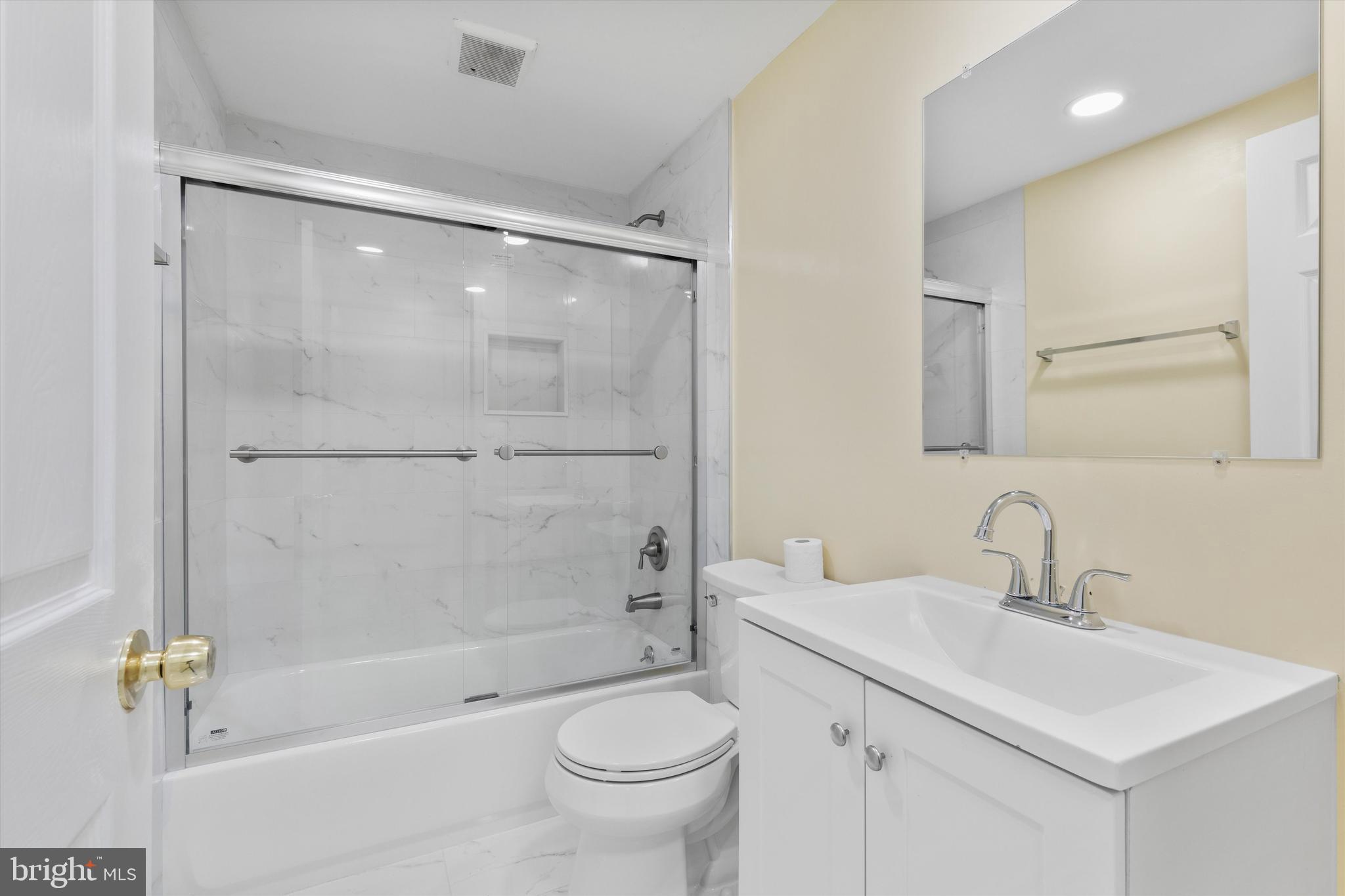 DARRYL GARDENS - Residential