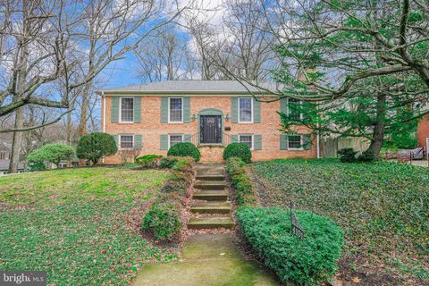 Photo of 4101 David Lane, ALEXANDRIA, VA 22311 (MLS # VAFX2290794)