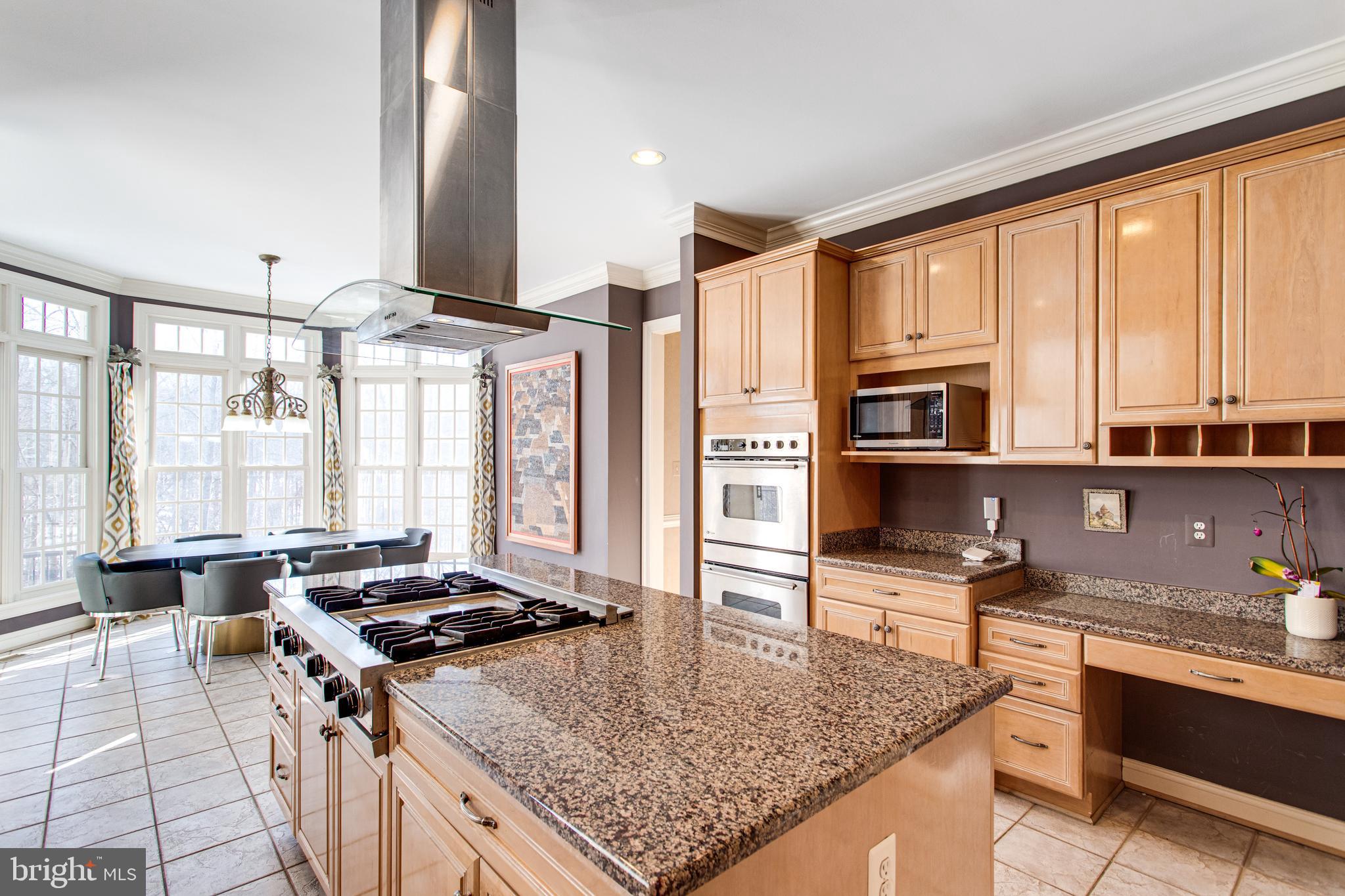 MCLEAN FALLS AT CHINQUAP - Residential Lease