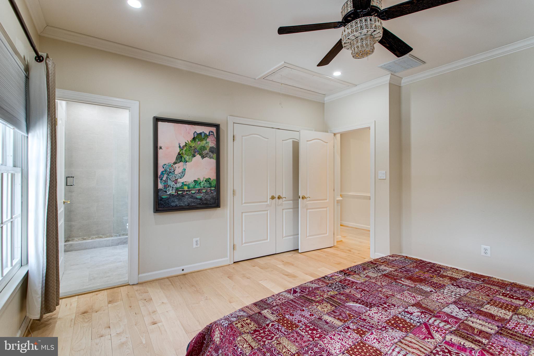 MCLEAN FALLS AT CHINQUAP - Residential Lease