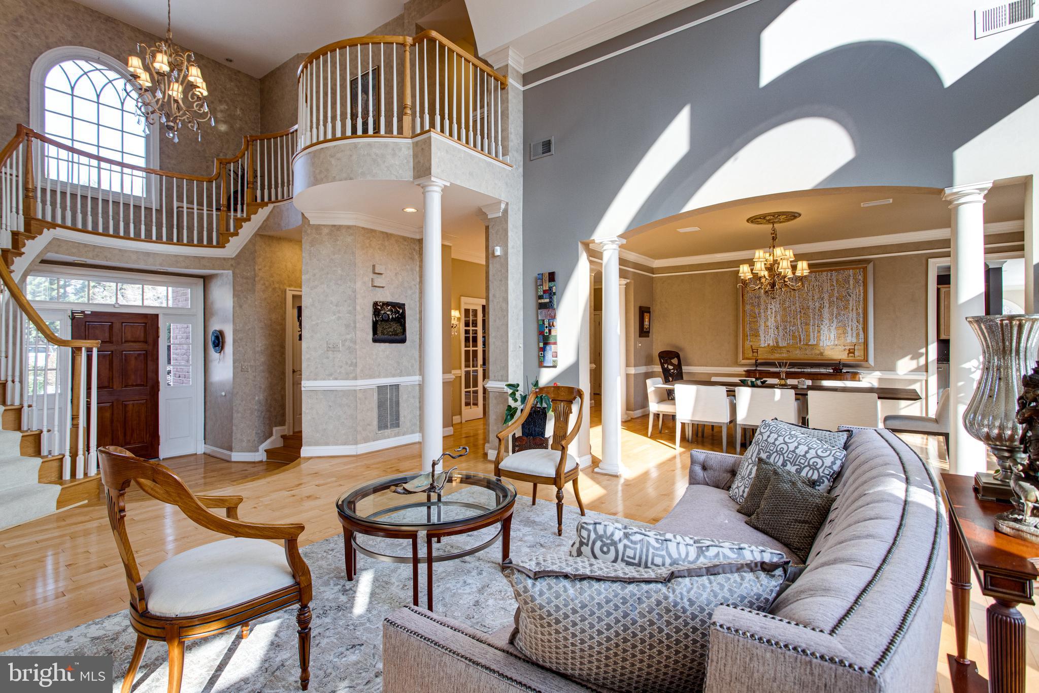 MCLEAN FALLS AT CHINQUAP - Residential Lease