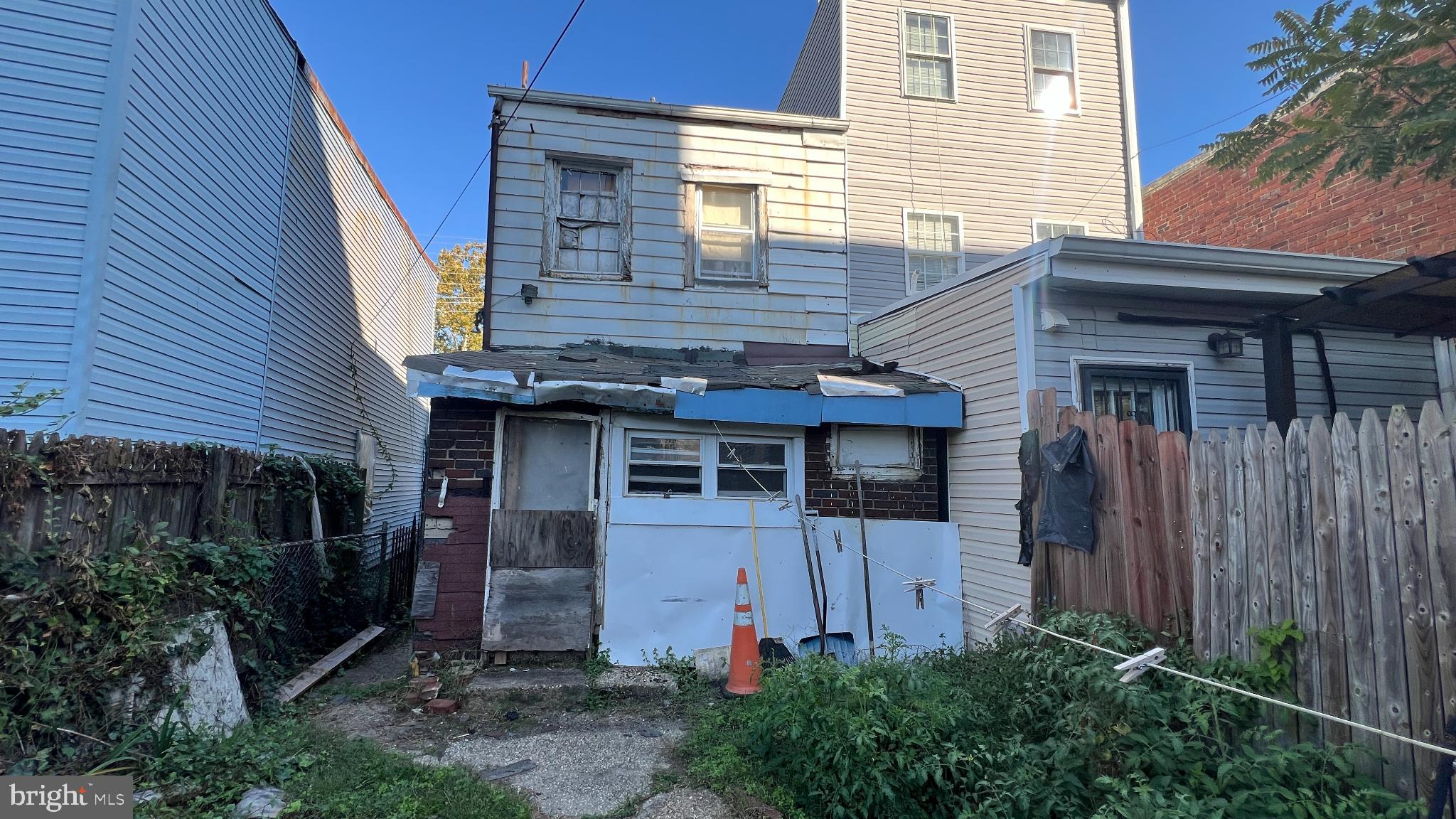 2005 FAIRLAWN AVENUE SE