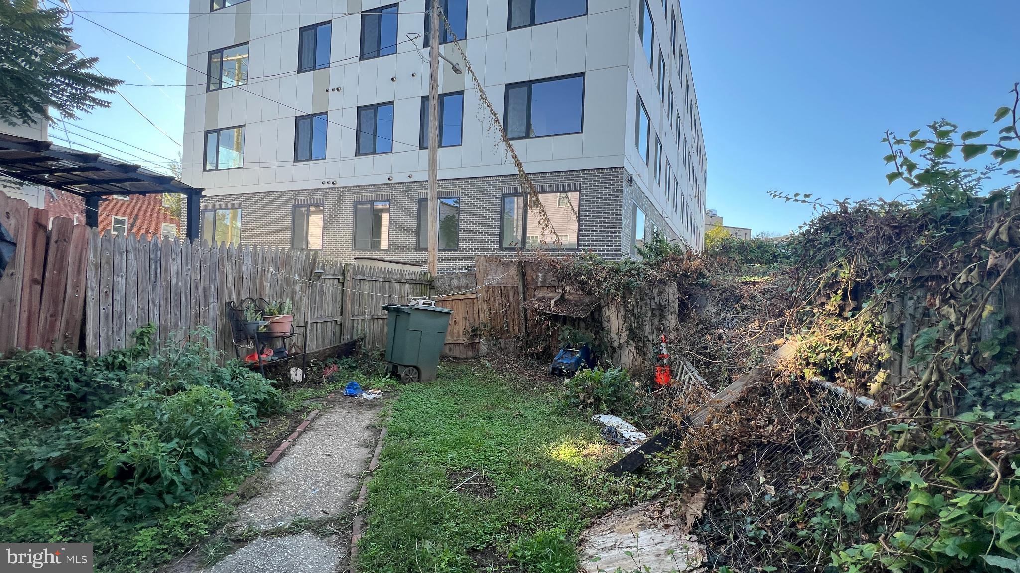 2005 FAIRLAWN AVENUE SE