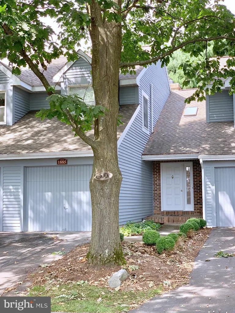 1885 Huntington Lane, State College, PA 16803