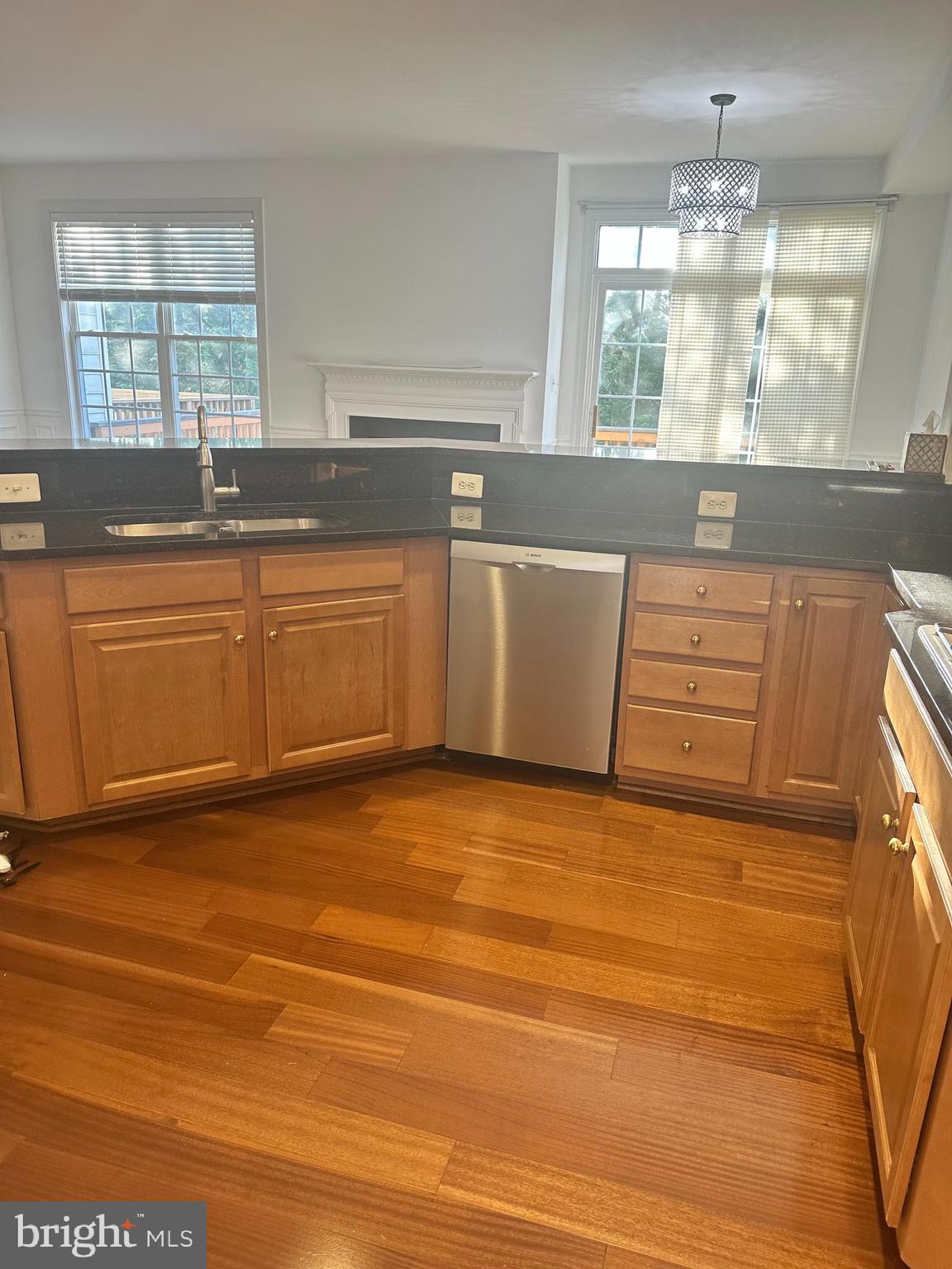 VILLAGE AT HERNDON MILLS - Residential Lease