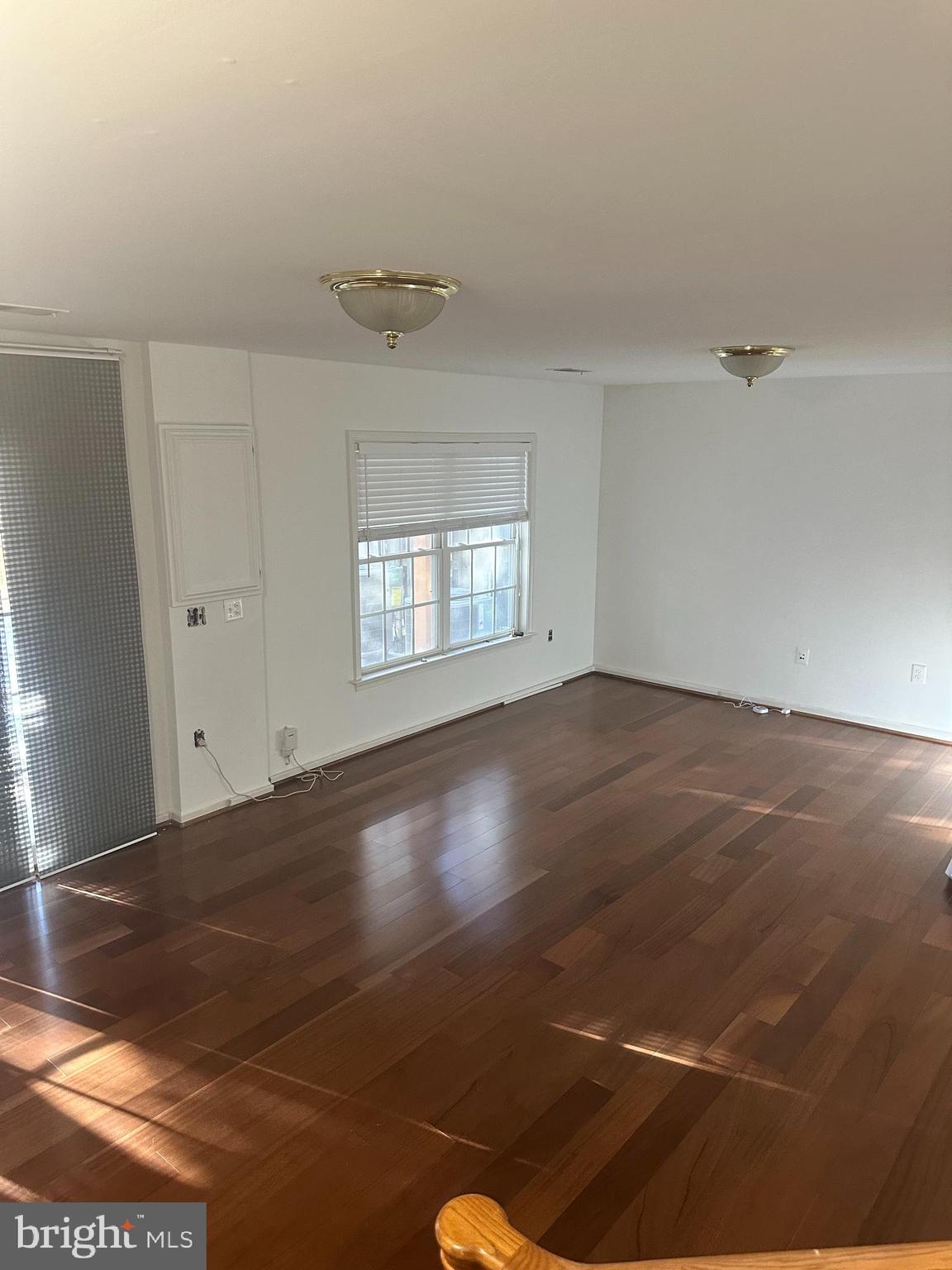 VILLAGE AT HERNDON MILLS - Residential Lease