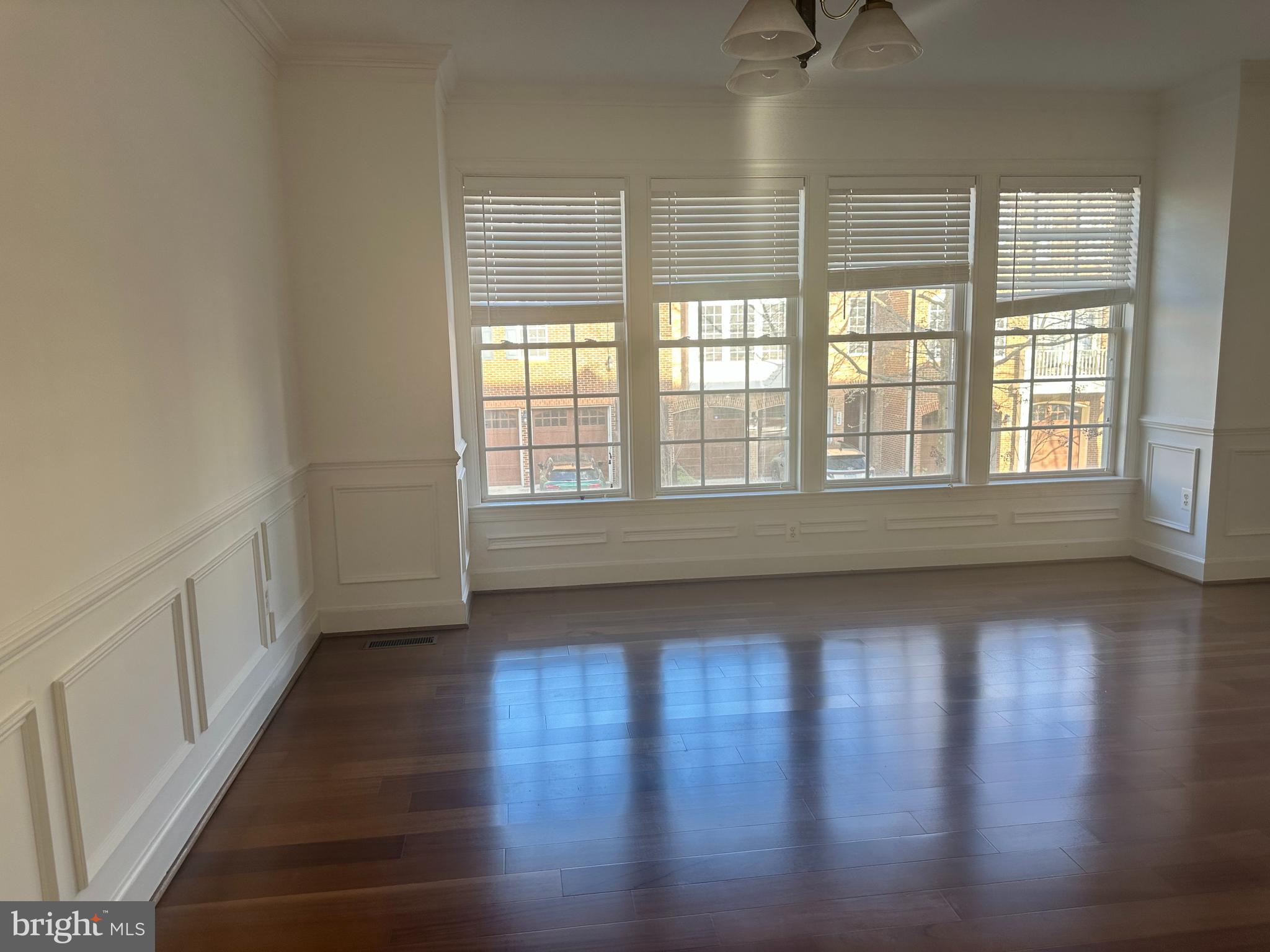 VILLAGE AT HERNDON MILLS - Residential Lease