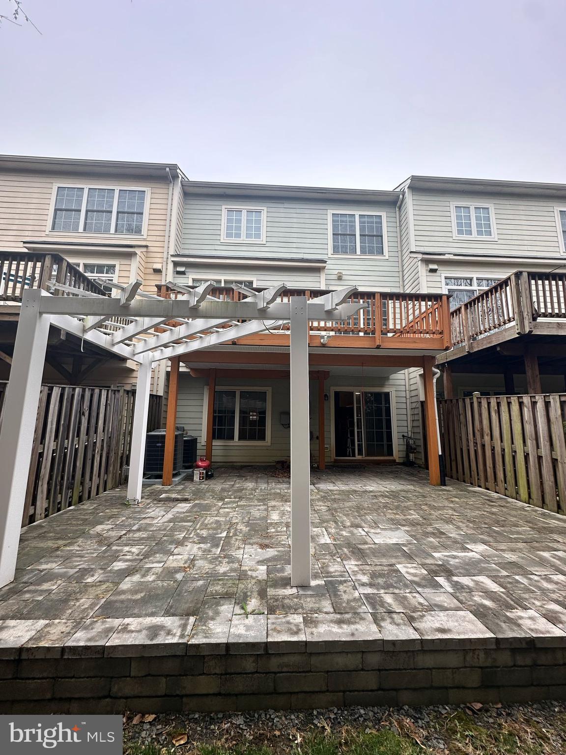 VILLAGE AT HERNDON MILLS - Residential Lease