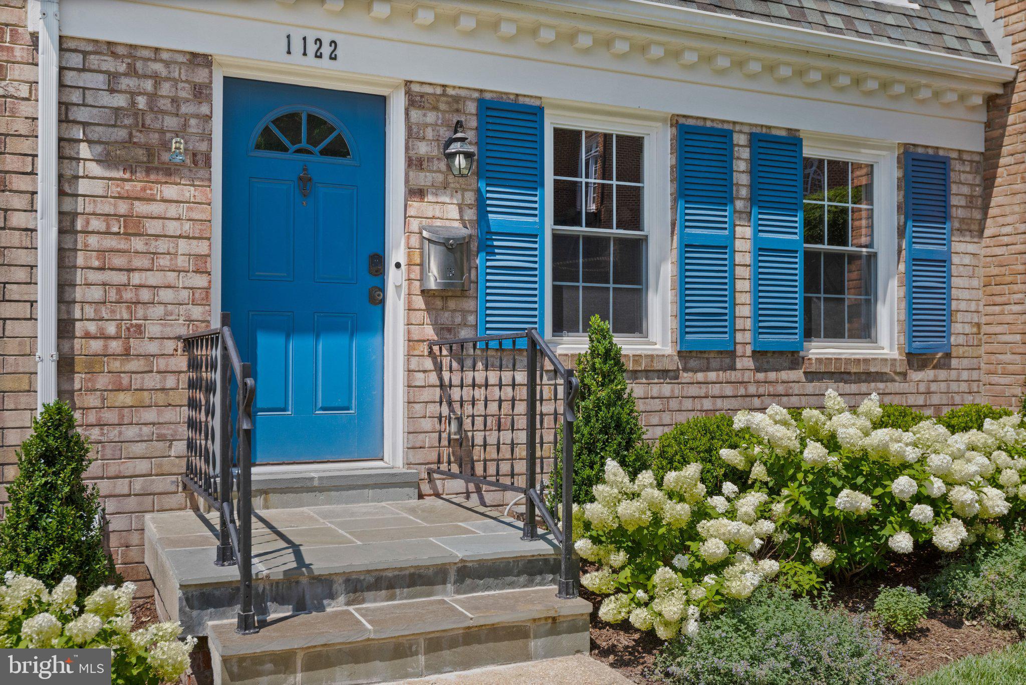 1122 KENSINGTON ROAD