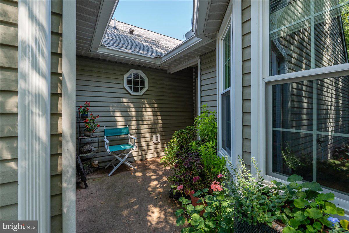 11602 SARRINGTON COURT