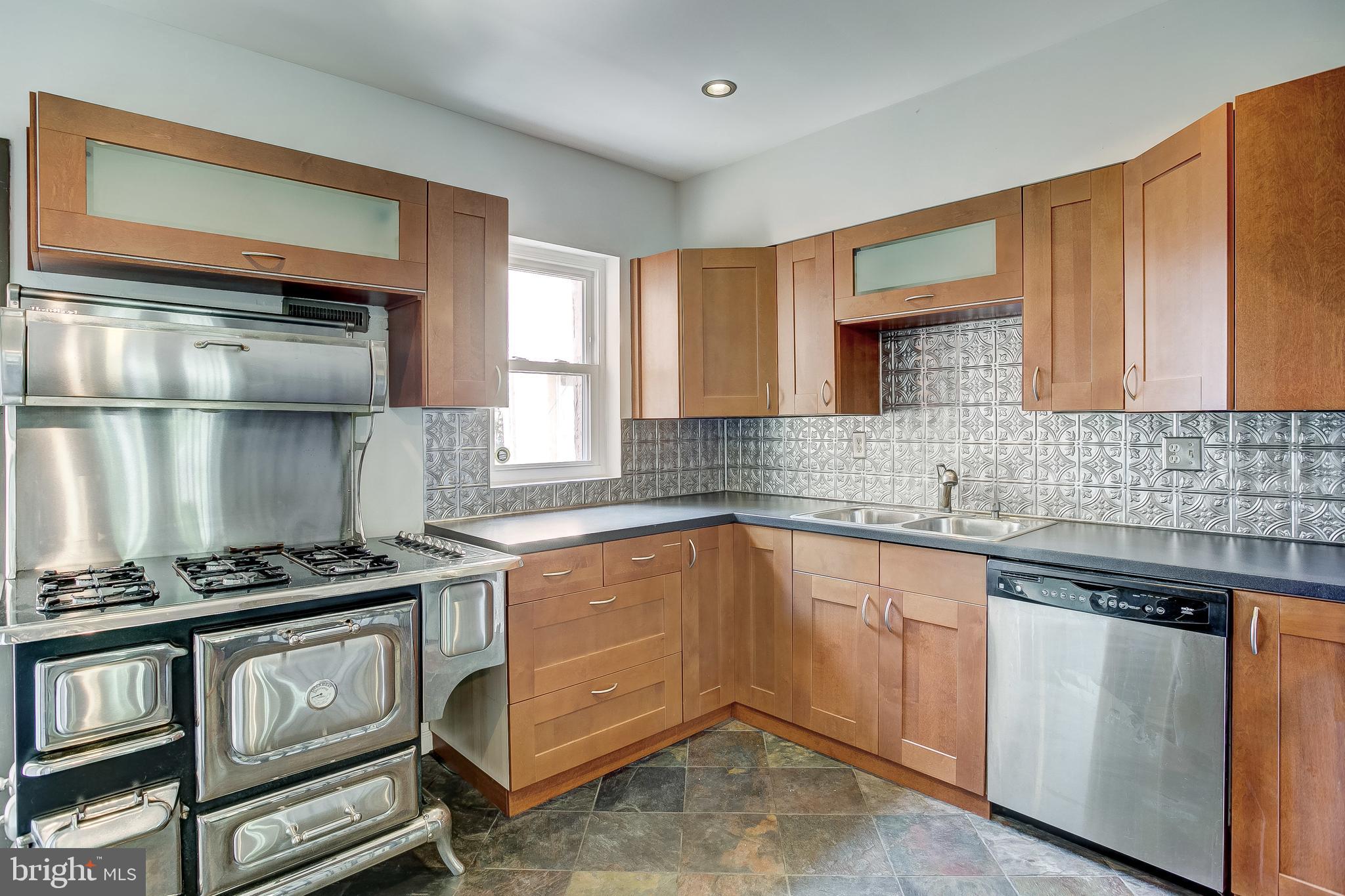 BUTCHER'S HILL - Residential Lease