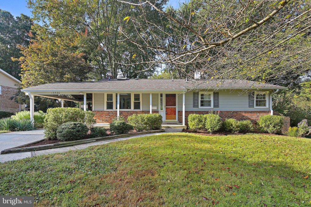 Photo of 13520 Sloan Street, ROCKVILLE, MD 20853 (MLS # MDMC2193348)