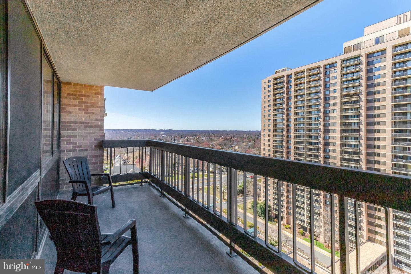 SKYLINE SQUARE CONDO - Residential Lease