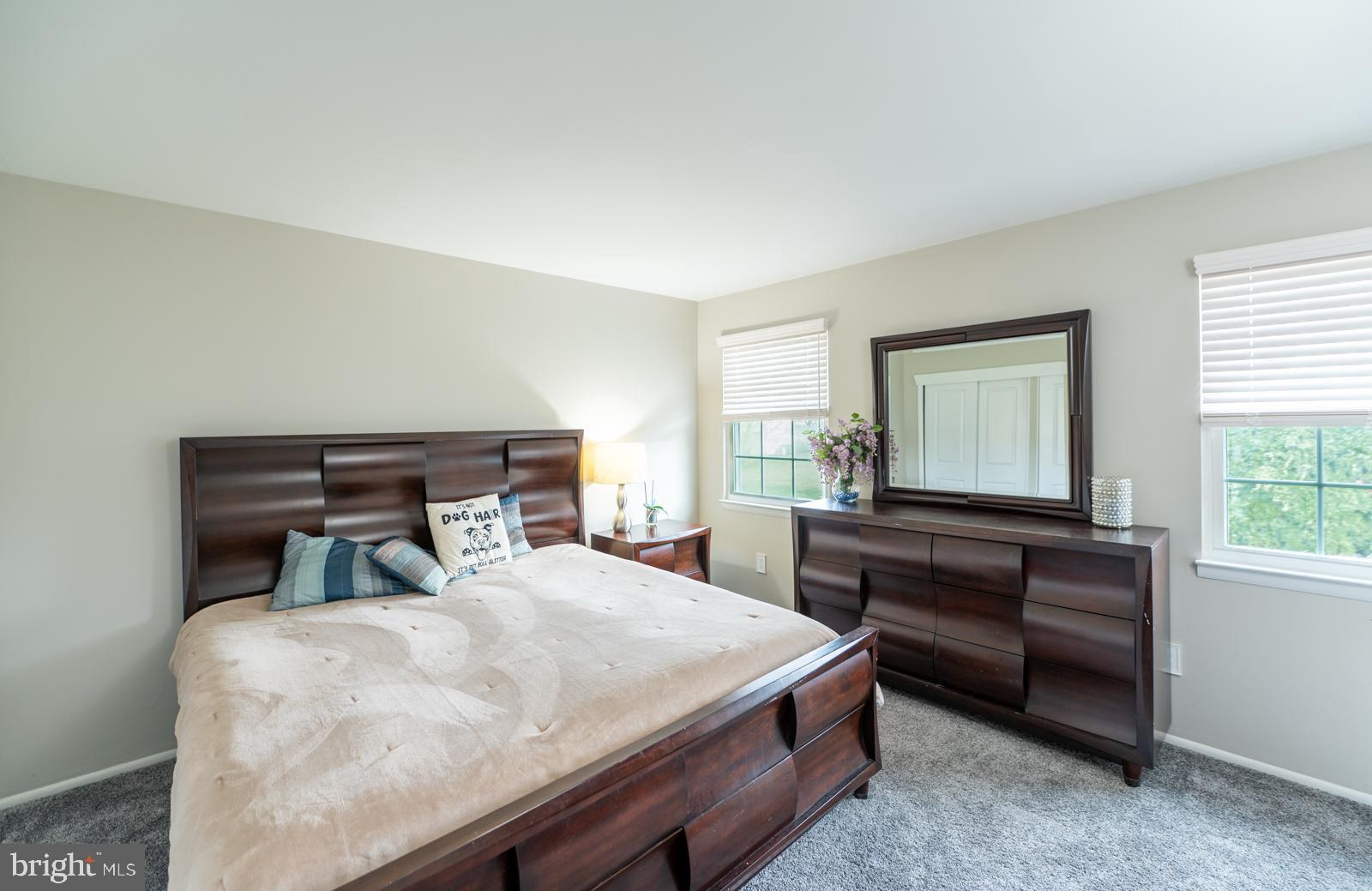 OXFORD GLEN - Residential