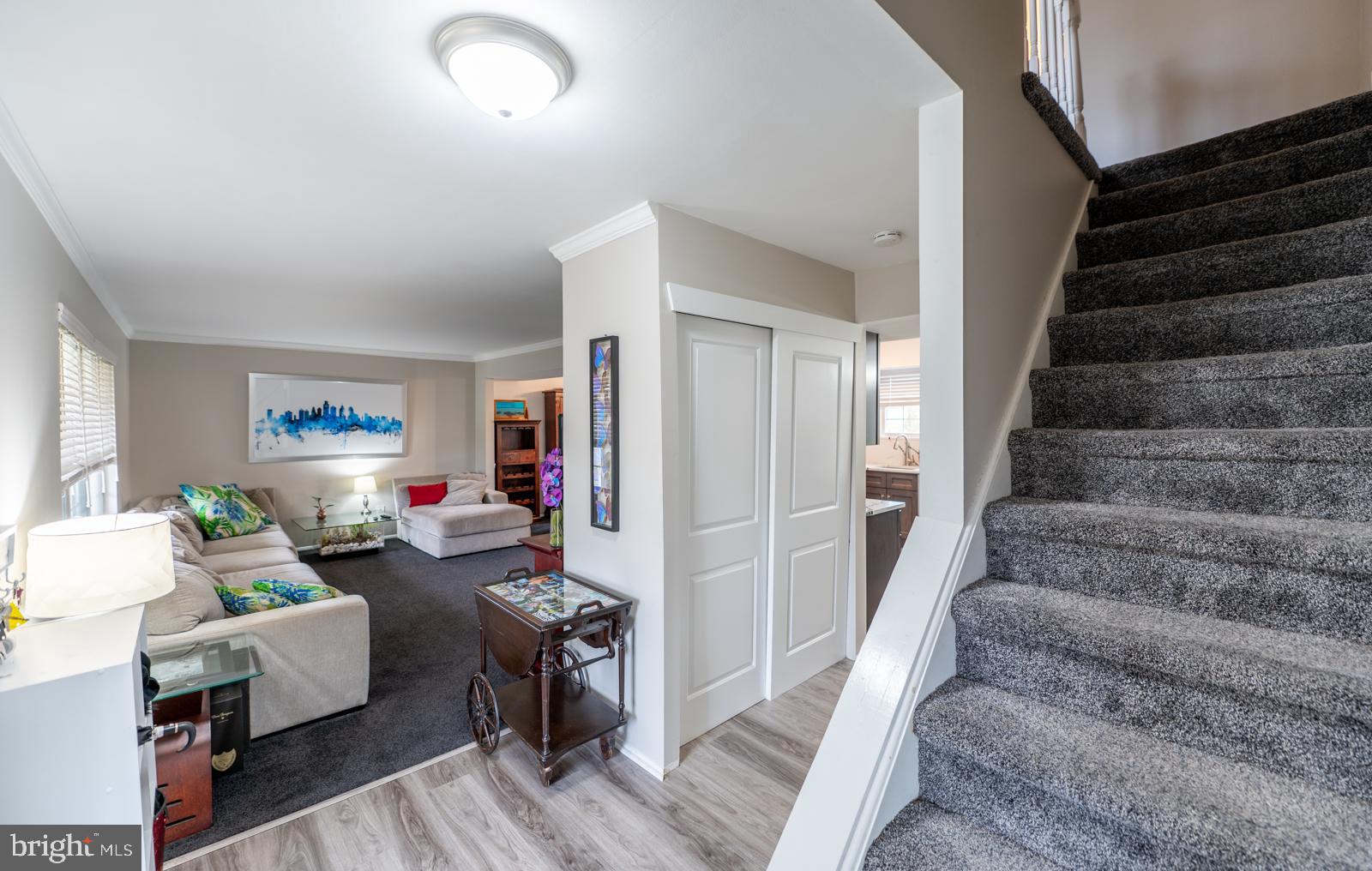 OXFORD GLEN - Residential