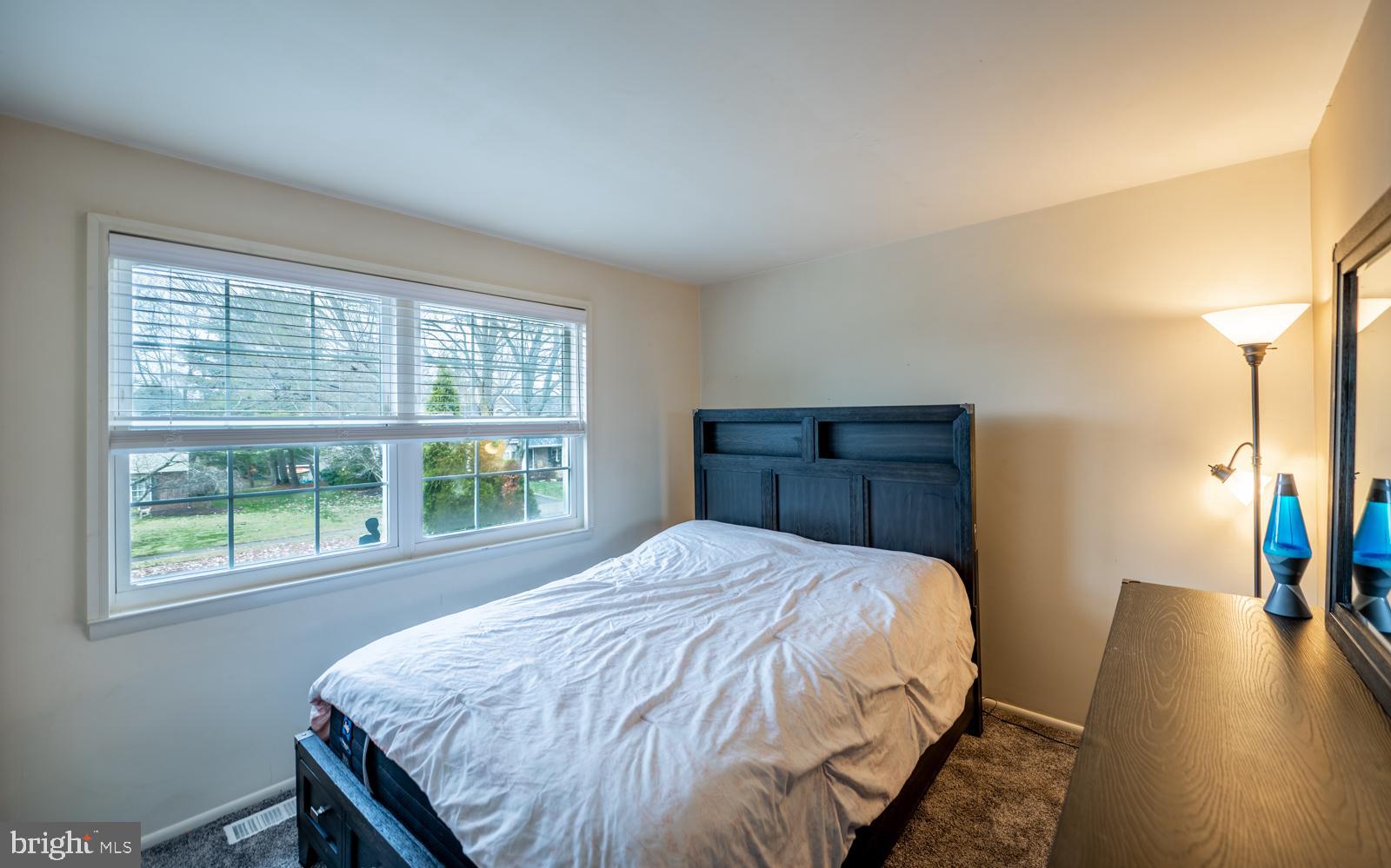 OXFORD GLEN - Residential